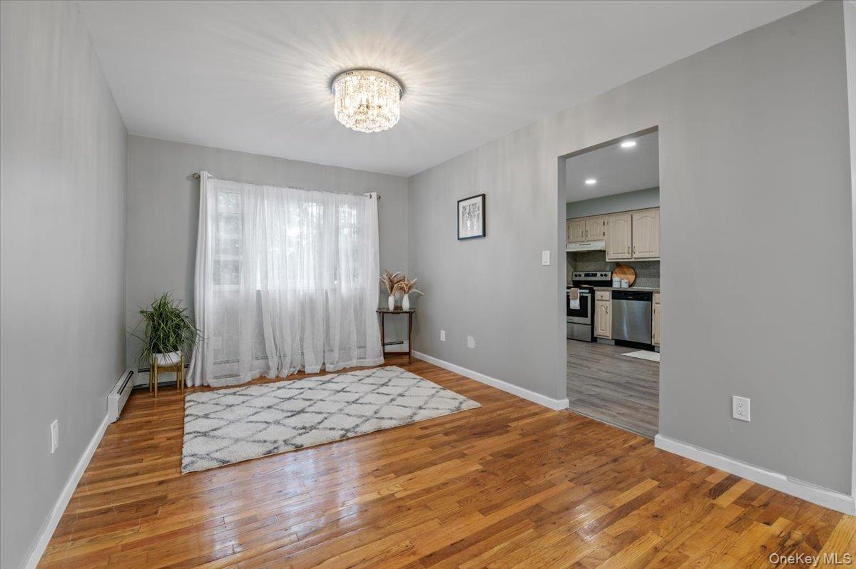 7 Bennett Court, Copiague, NY 11726