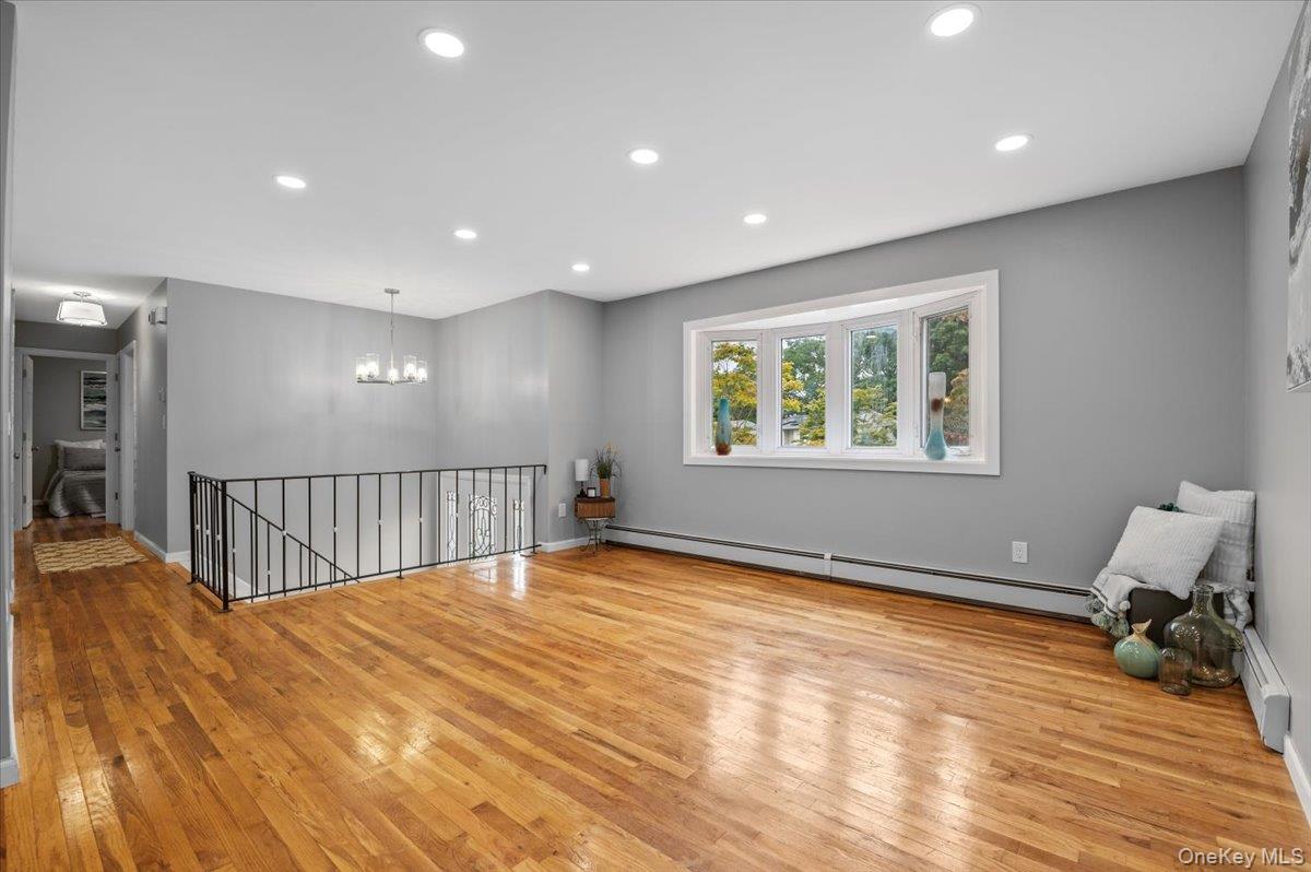 7 Bennett Court, Copiague, NY 11726