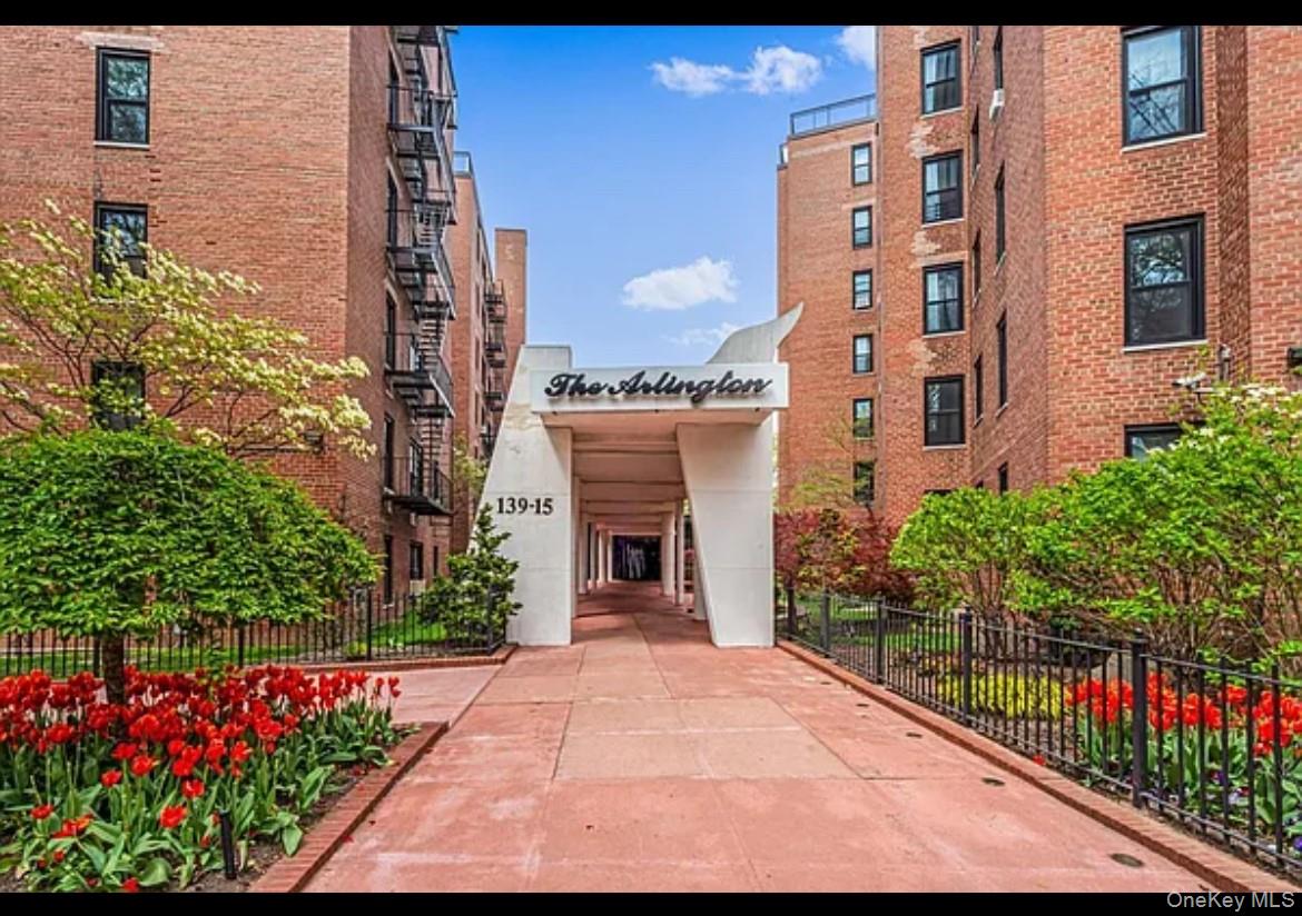 139-15 83rd Avenue # 407, Briarwood, NY 11435
