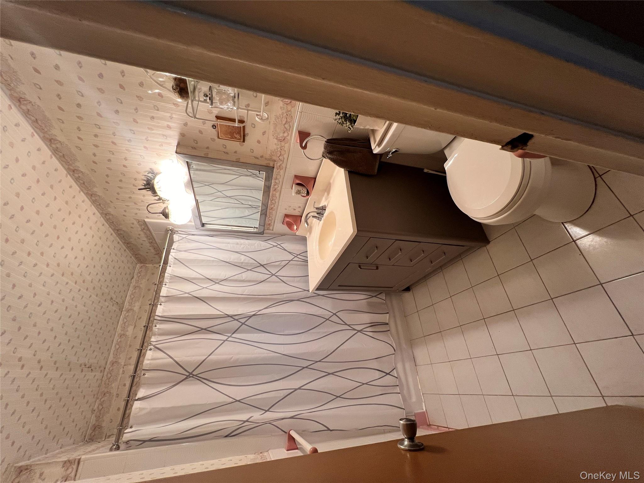 1047 E 217th Street, Bronx, NY 10469