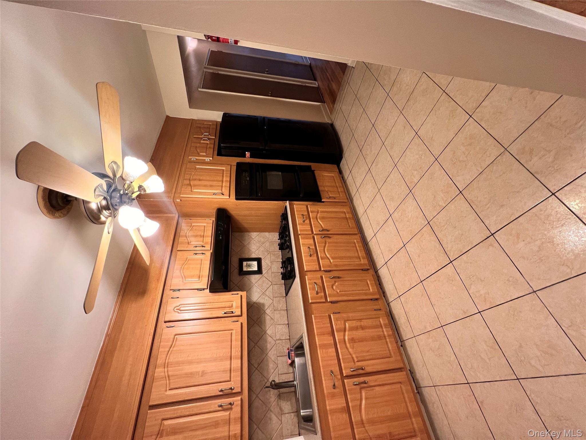 1047 E 217th Street, Bronx, NY 10469