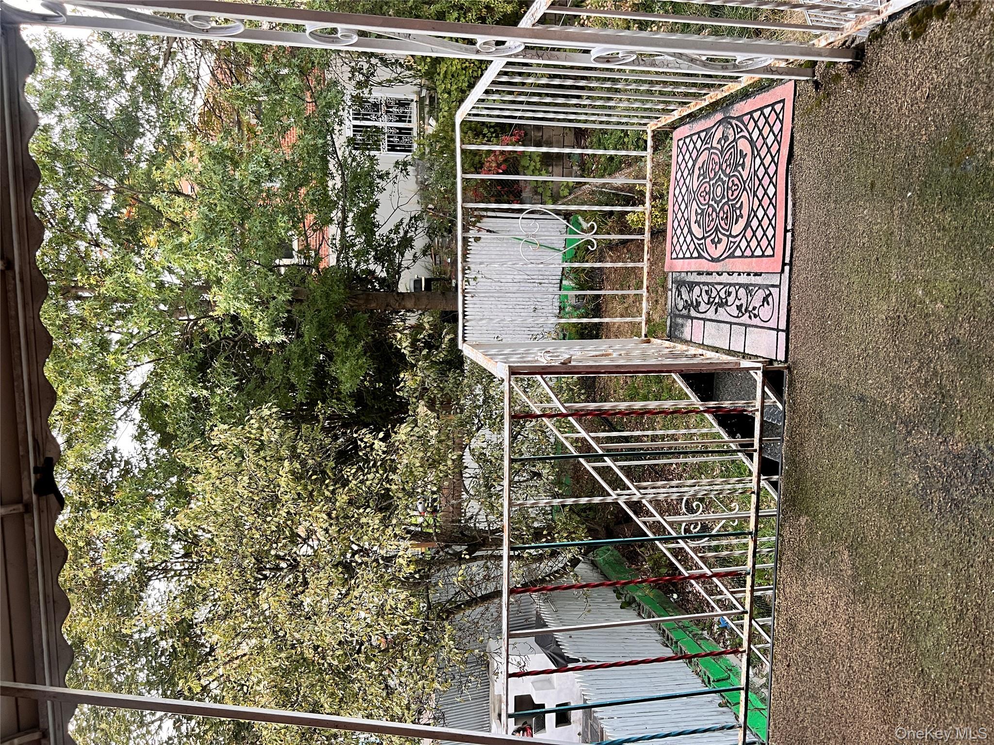 1047 E 217th Street, Bronx, NY 10469