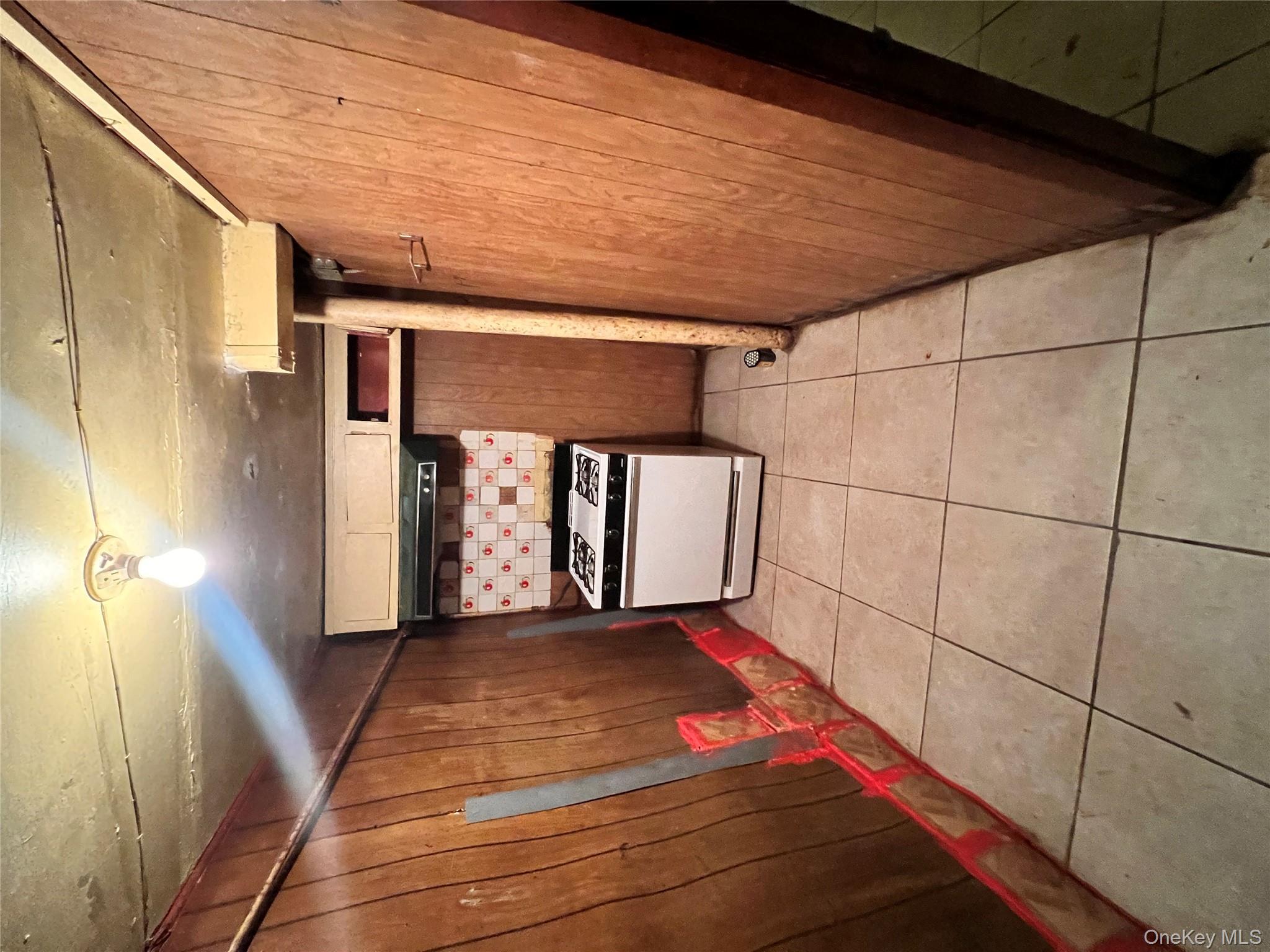 1047 E 217th Street, Bronx, NY 10469