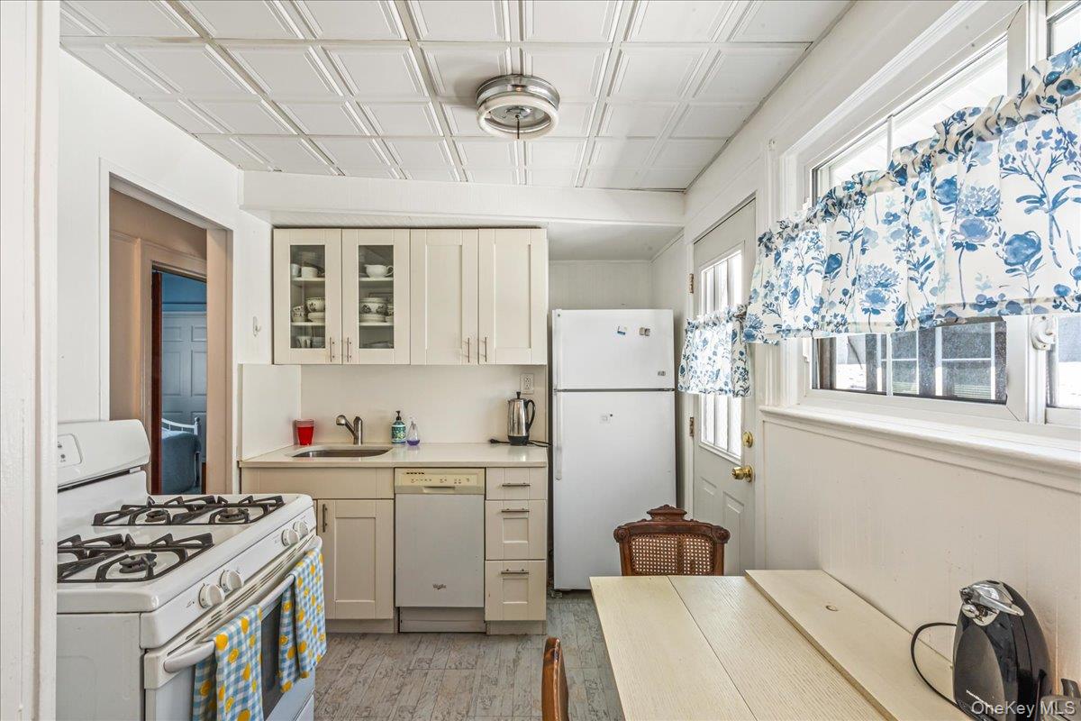 88 Buffalo Avenue, East Atlantic Beach, NY 11561