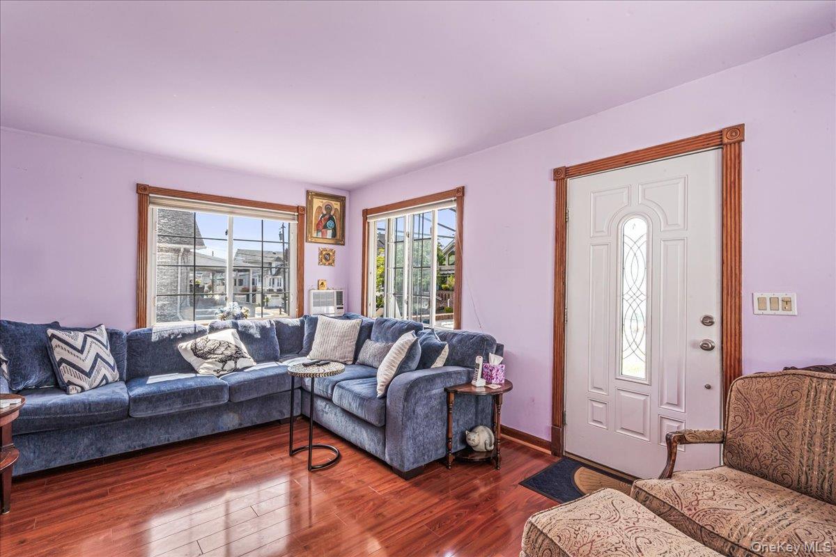 88 Buffalo Avenue, East Atlantic Beach, NY 11561