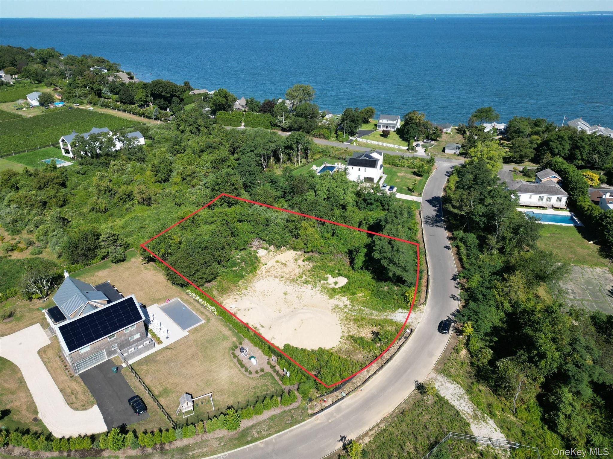 390 Wildberry Lane, Southold, NY 11971