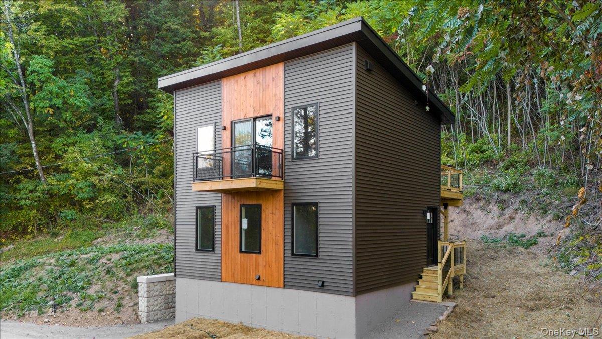 711 Vedder Mountain Road, Catskill, NY 12414