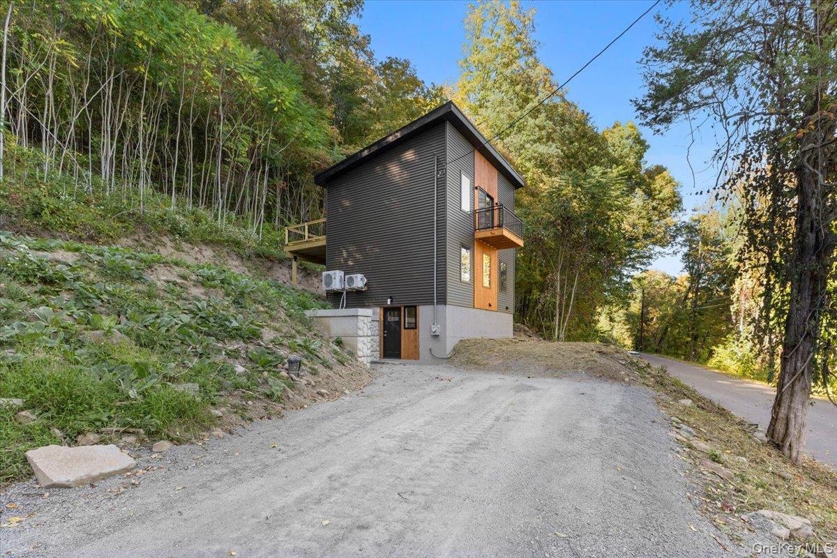 711 Vedder Mountain Road, Catskill, NY 12414