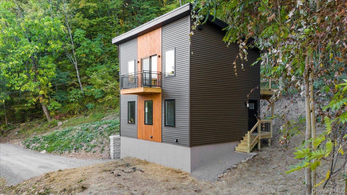 711 Vedder Mountain Road, Catskill, NY 12414