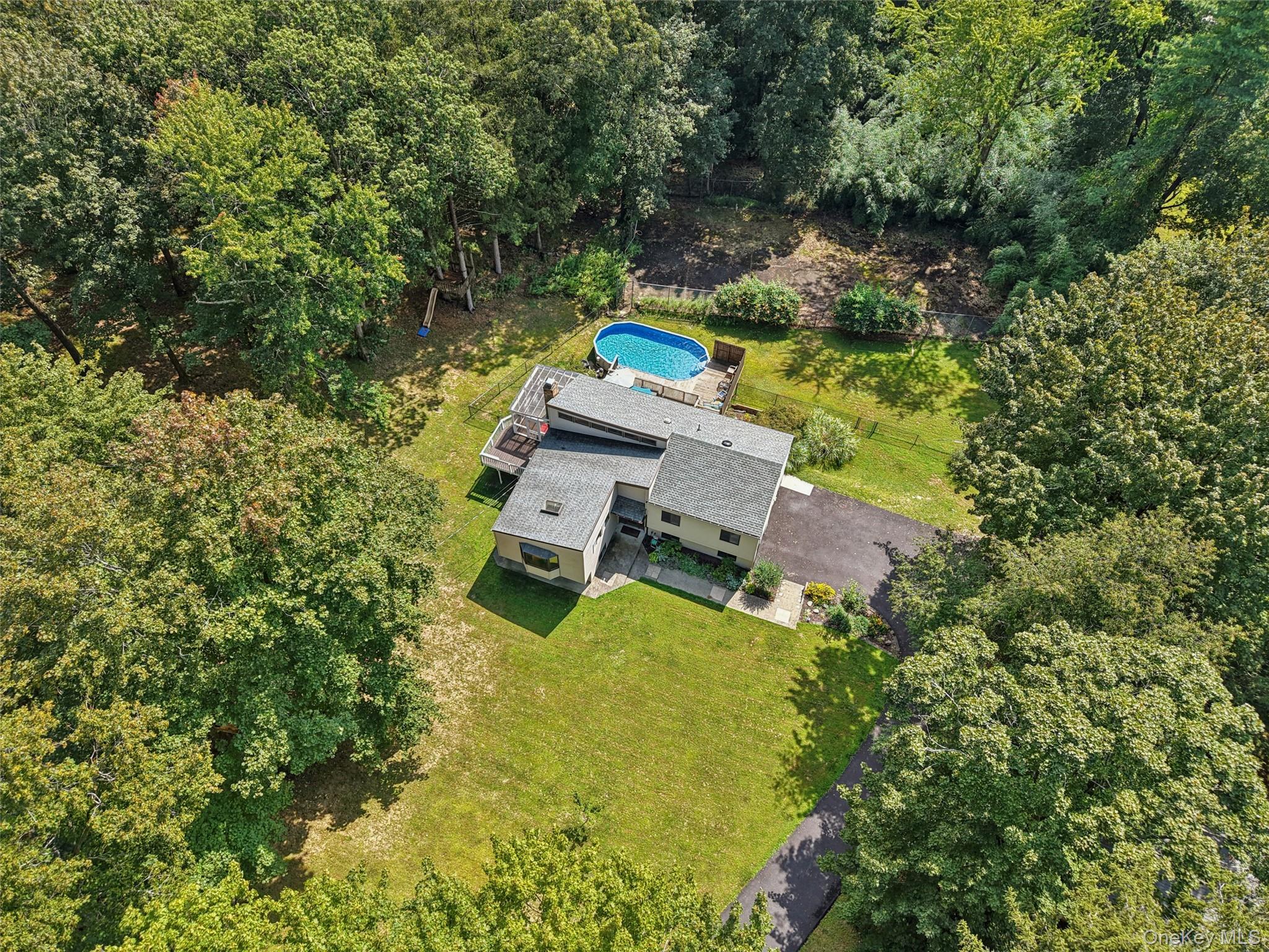 54 Kings Ridge Road, Mahopac, NY 10541