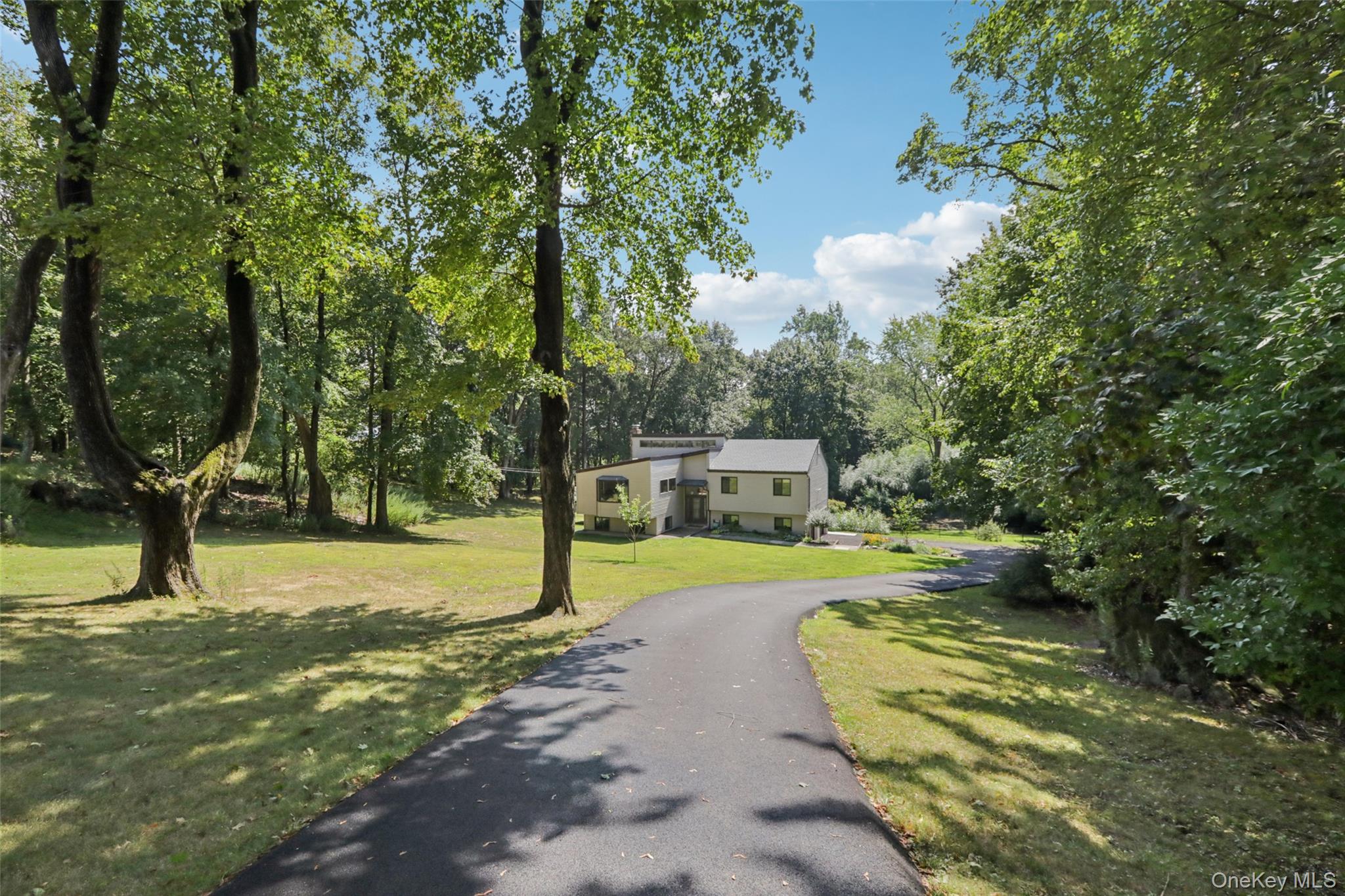 54 Kings Ridge Road, Mahopac, NY 10541