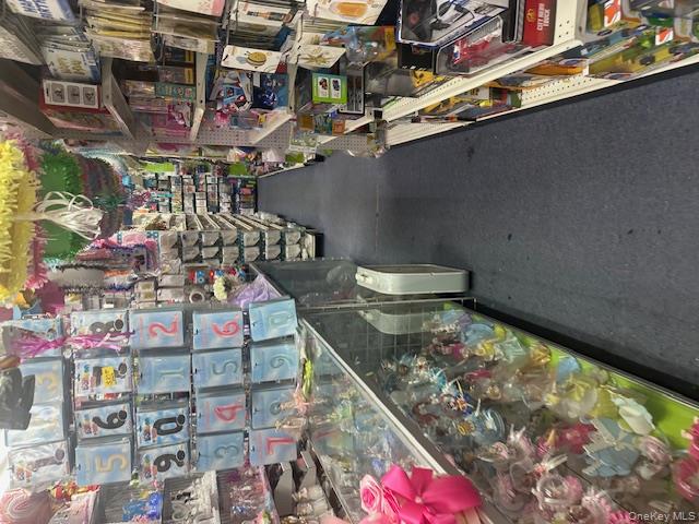 10429 Roosevelt Avenue, Corona, NY 11368