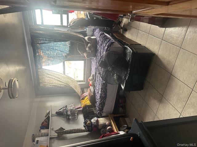 10429 Roosevelt Avenue, Corona, NY 11368