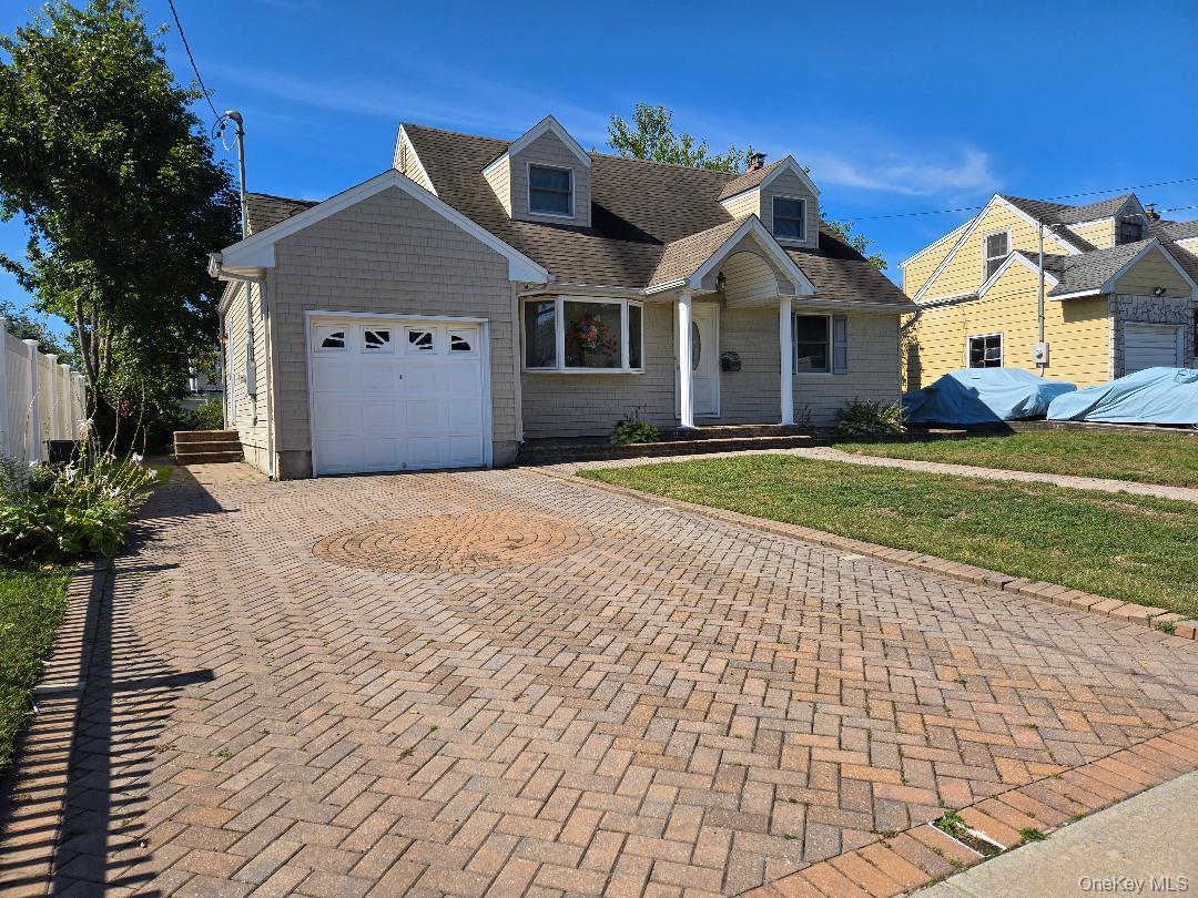 48 Circle Drive, Westbury, NY 11590