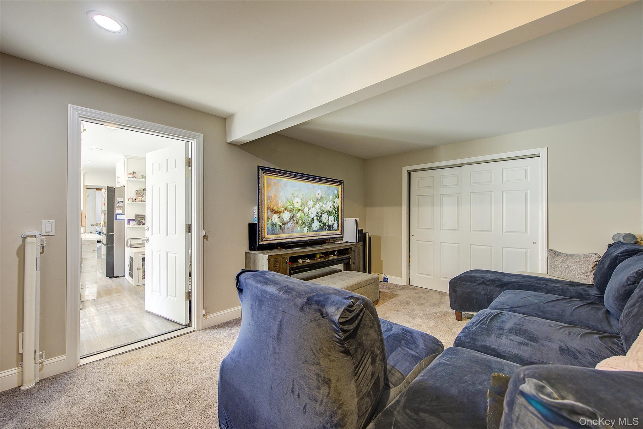 34 Hawthorne Street, Mount Sinai, NY 11766