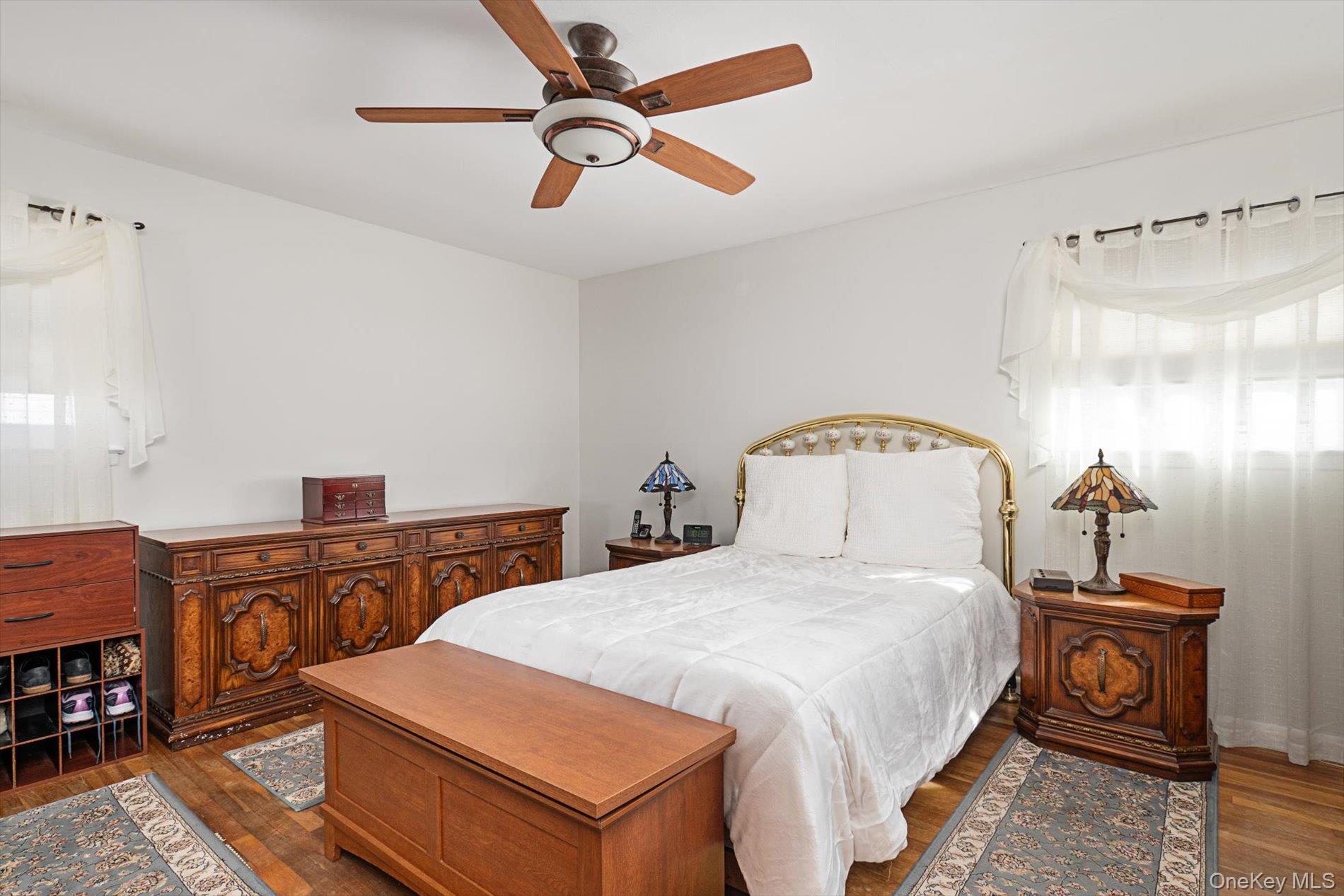 33 W End Avenue, Massapequa, NY 11758