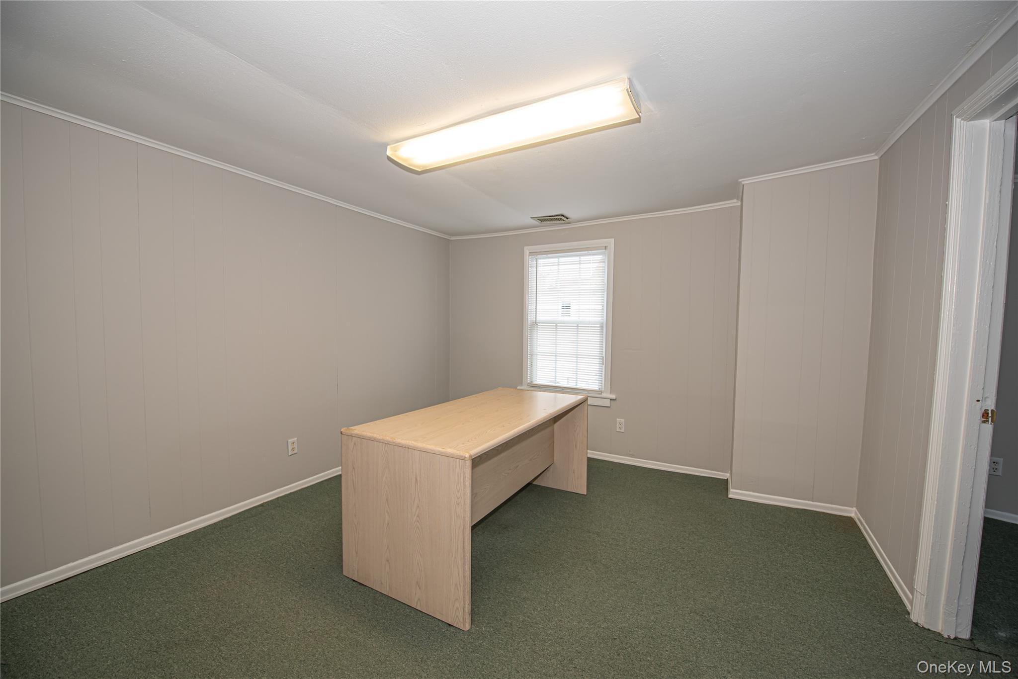 206 E Main Street # Upper Right, Babylon, NY 11702