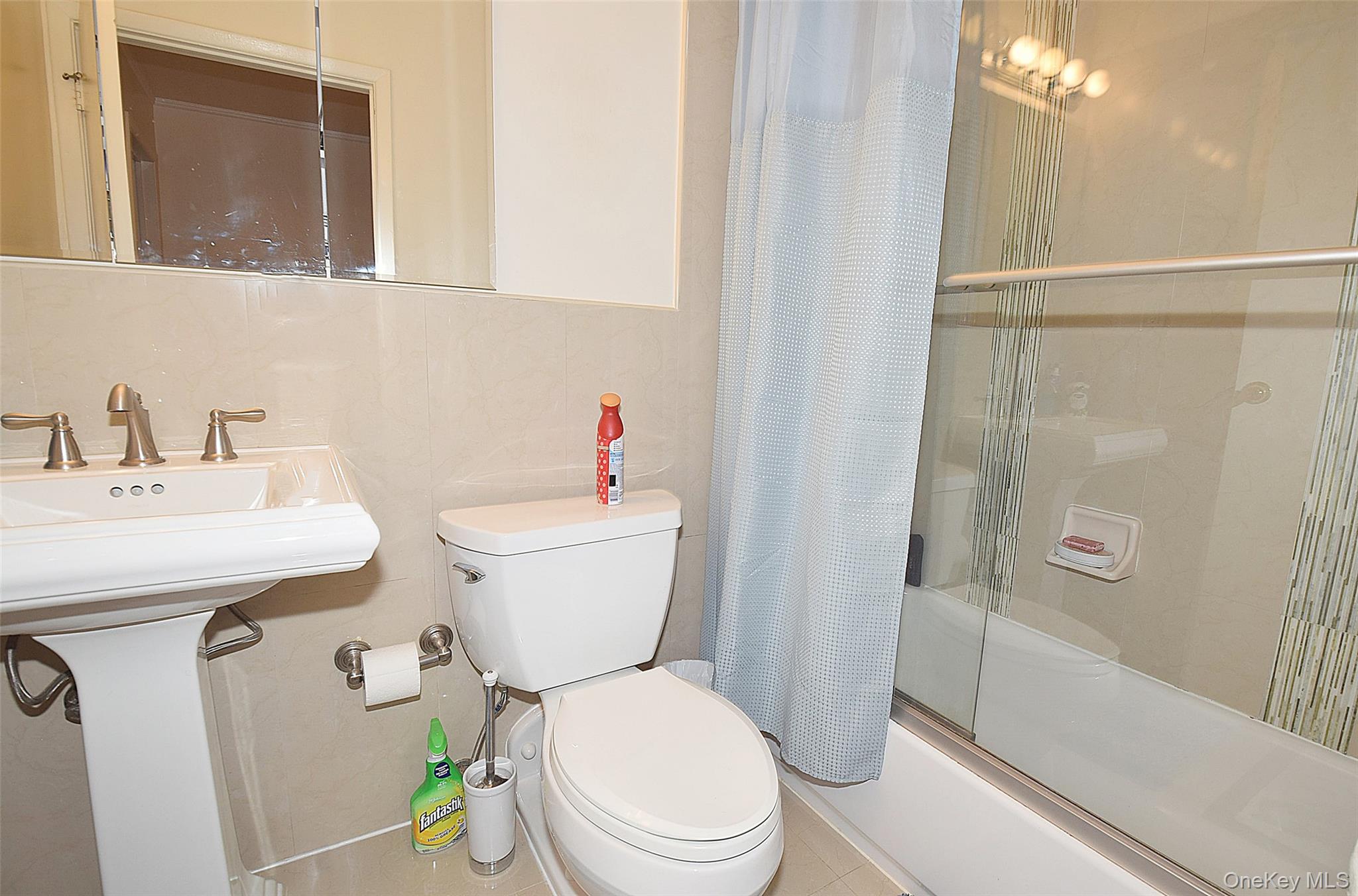 12-34 Diane Place # 205 U, Bayside, NY 11360