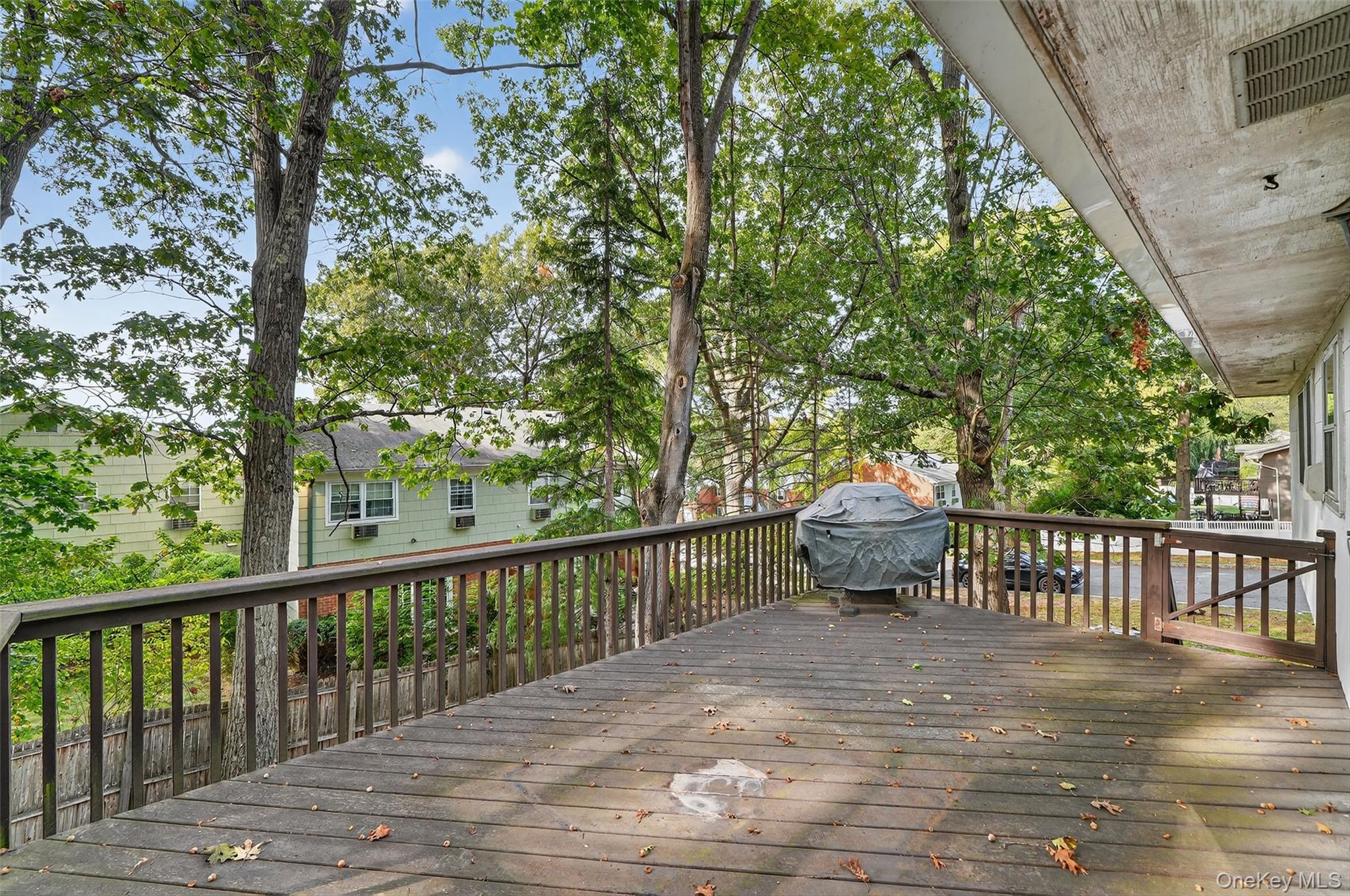 15 Stockbridge Avenue, Suffern, NY 10901