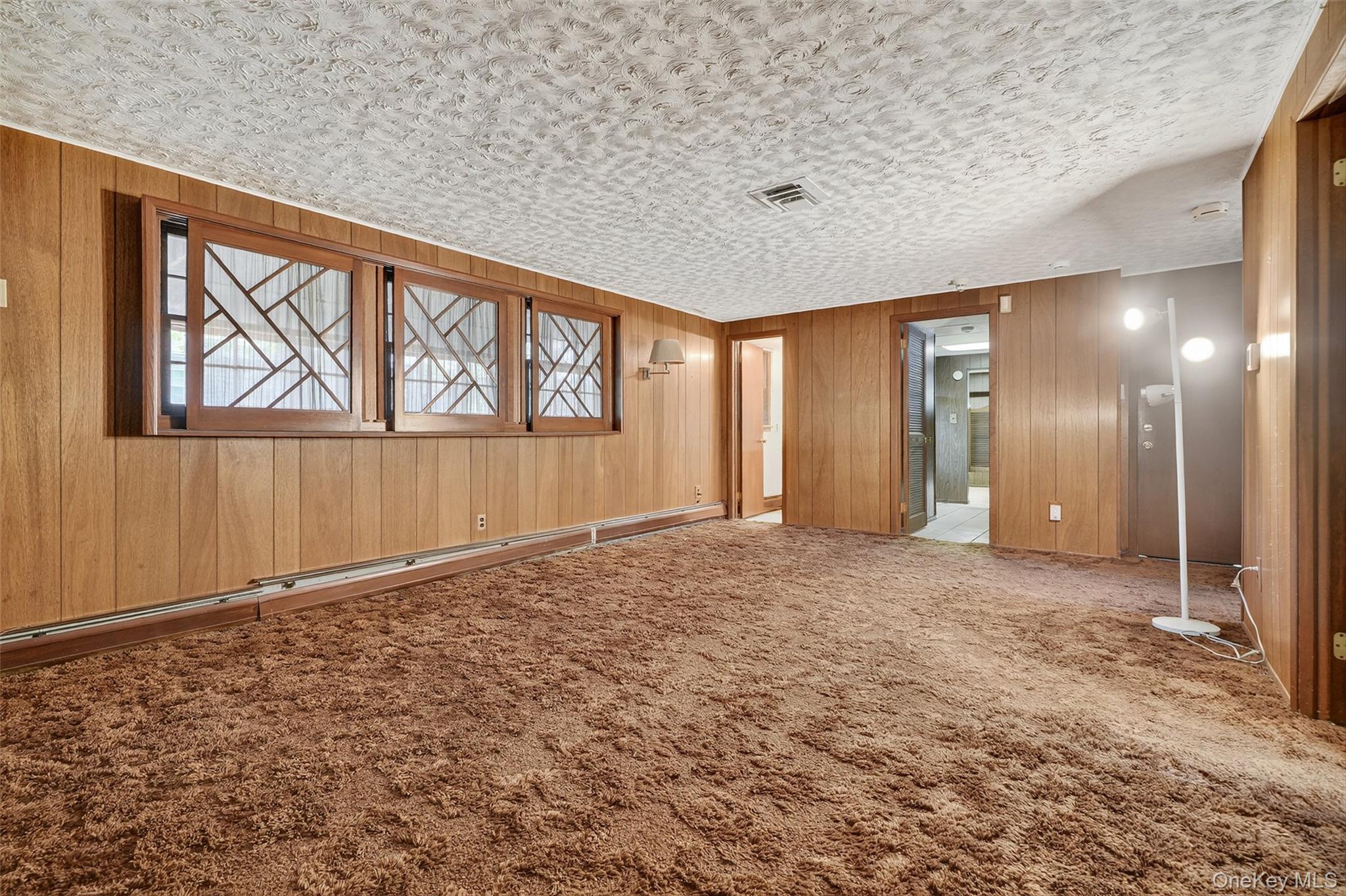 15 Stockbridge Avenue, Suffern, NY 10901