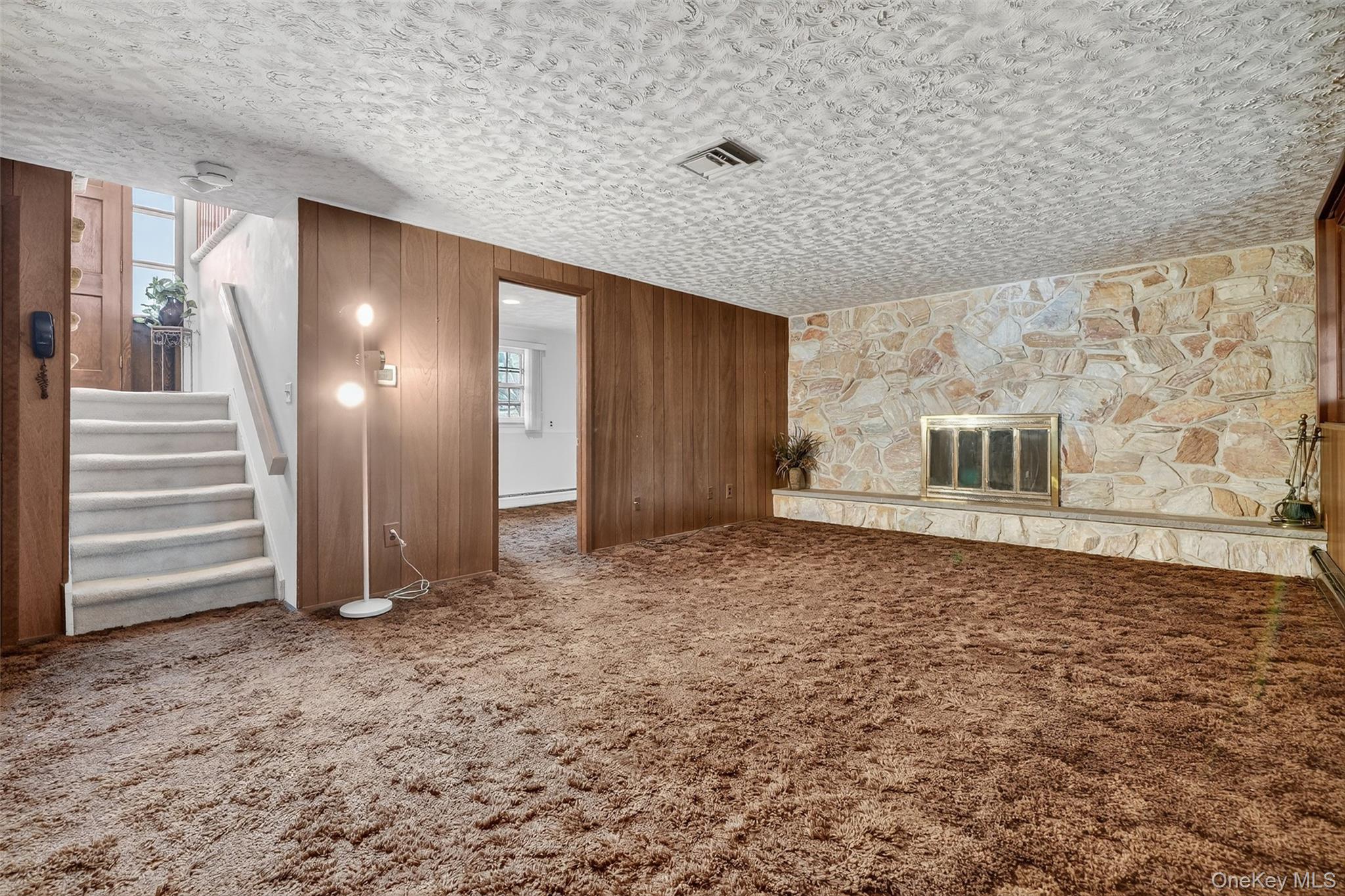 15 Stockbridge Avenue, Suffern, NY 10901