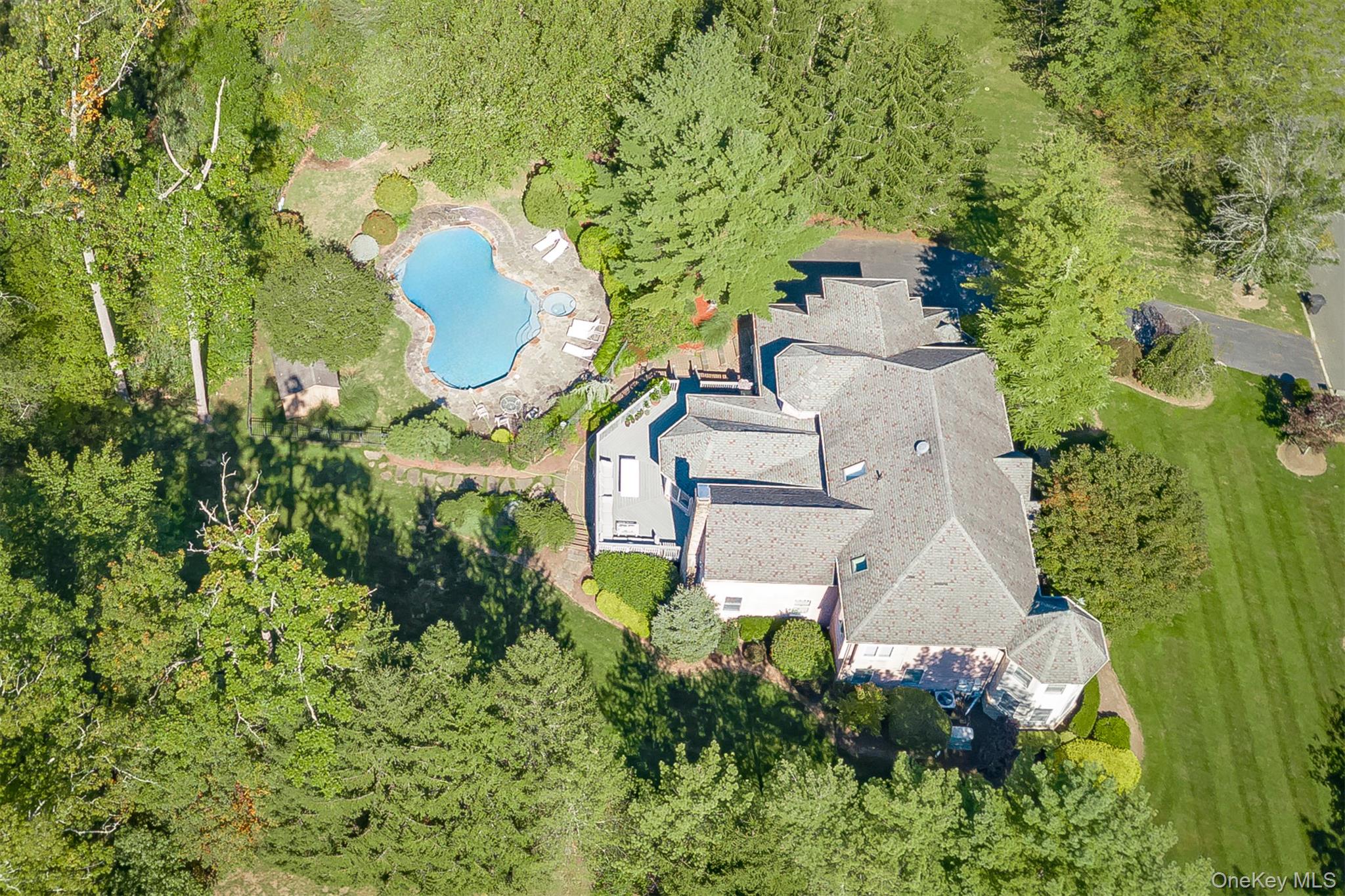 15 Golden Road, Suffern, NY 10901