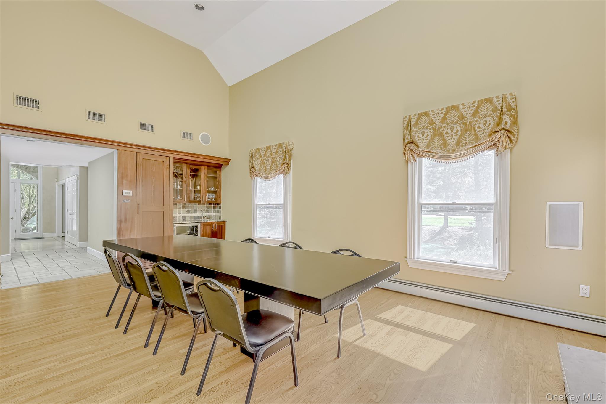 15 Golden Road, Suffern, NY 10901