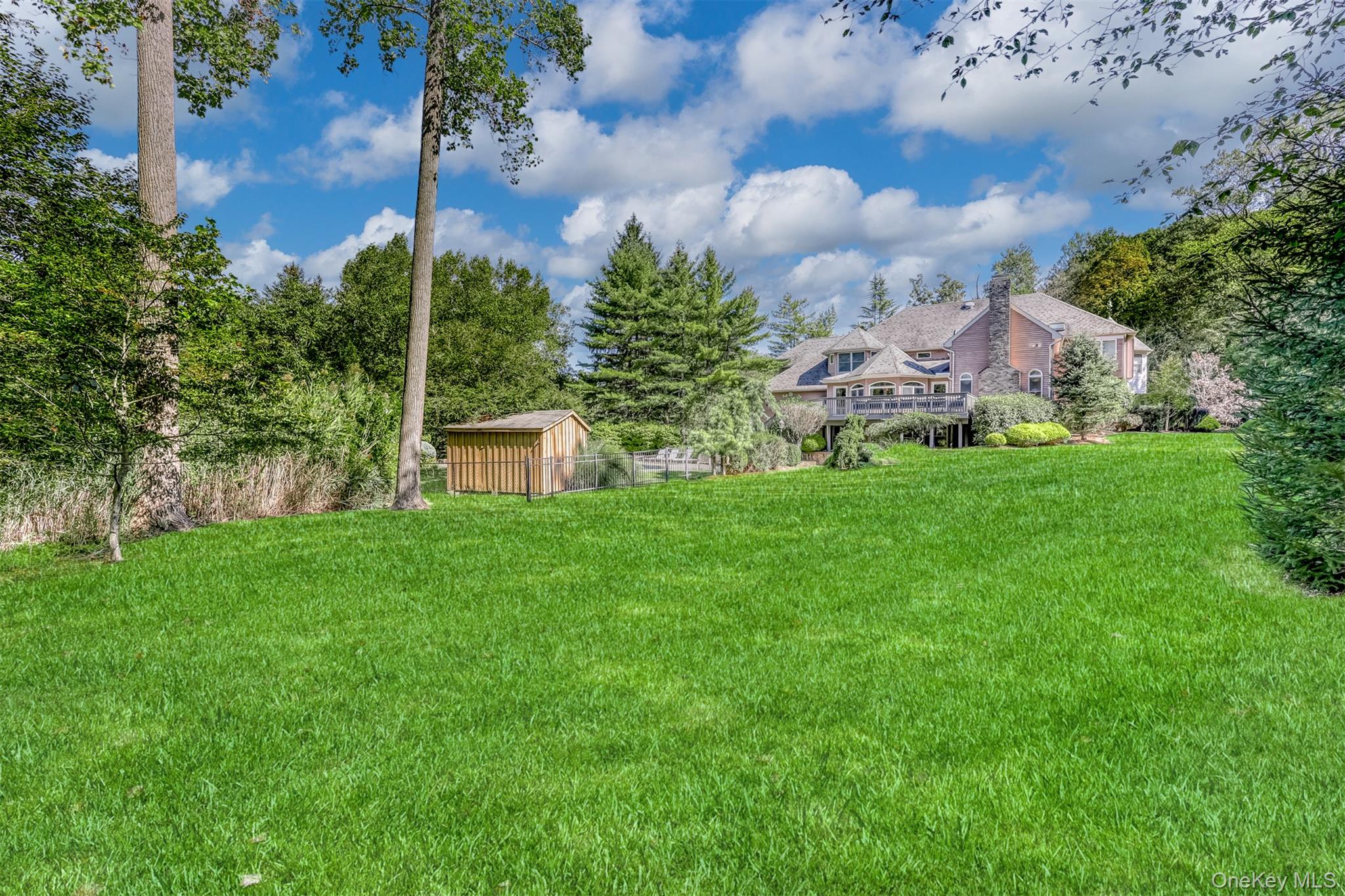 15 Golden Road, Suffern, NY 10901