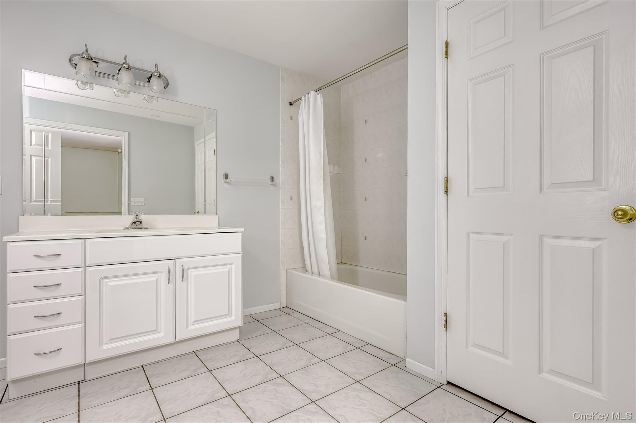 15 Golden Road, Suffern, NY 10901