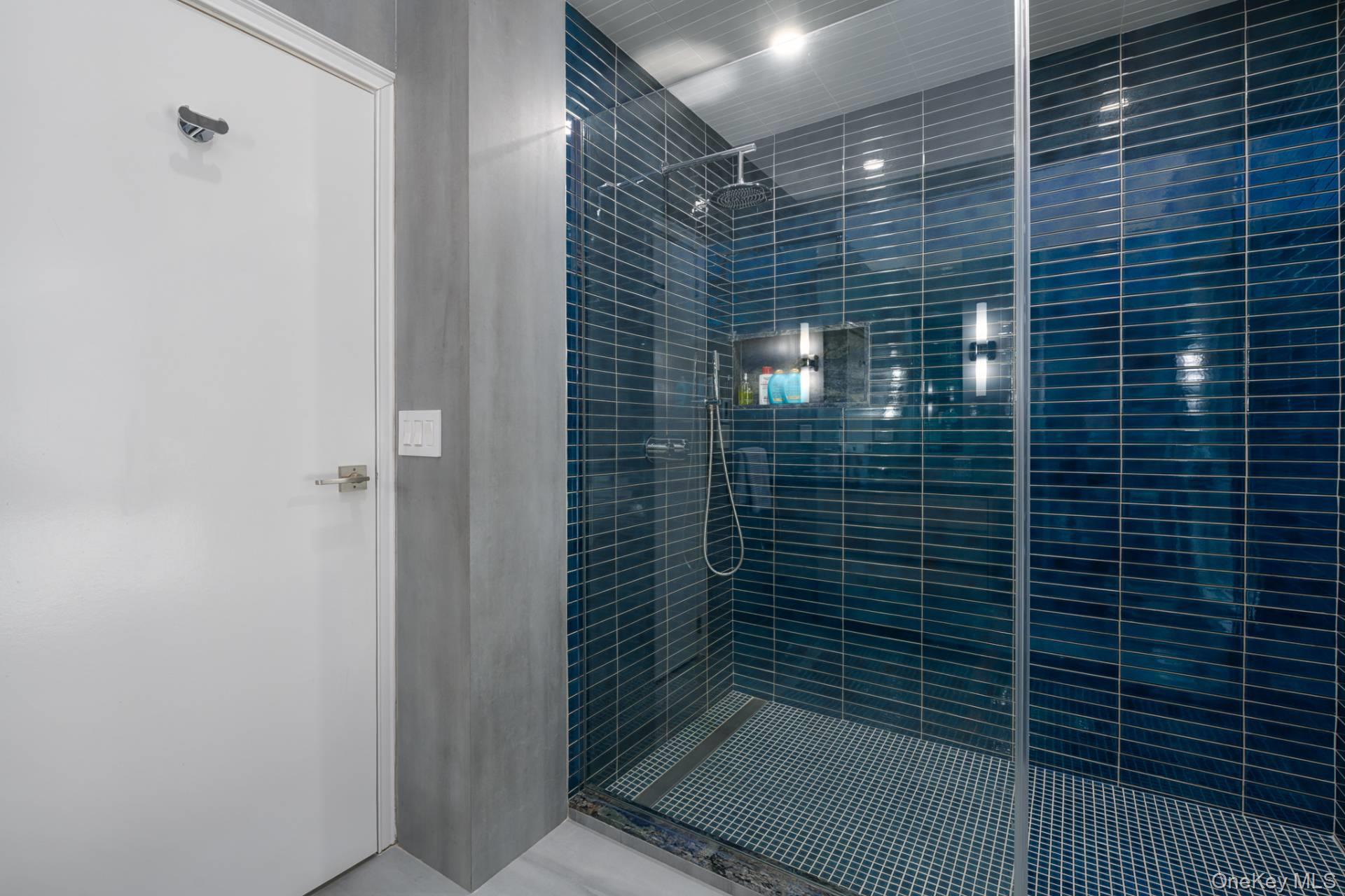 1646 Noyack Road, Southampton, NY 11968