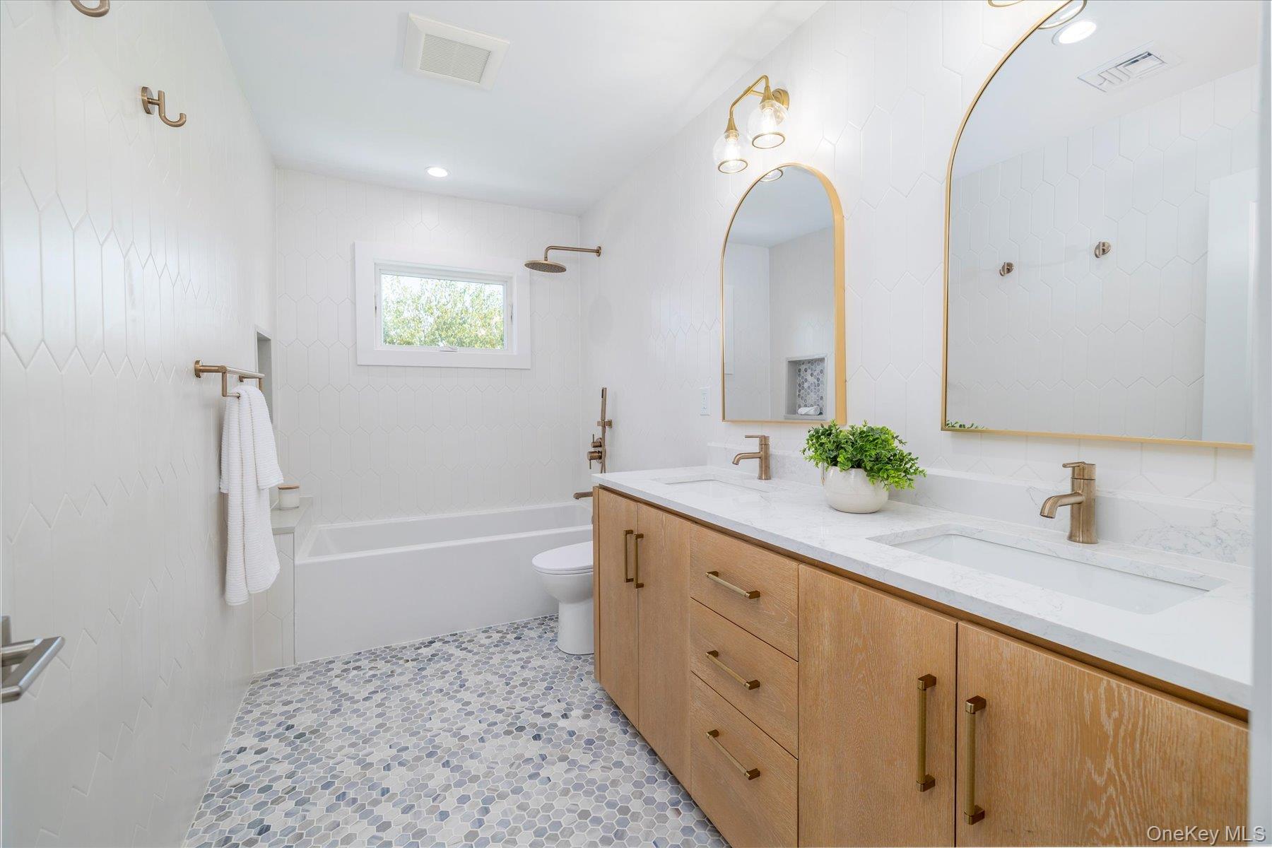 103 Frankel Boulevard, Merrick, NY 11566