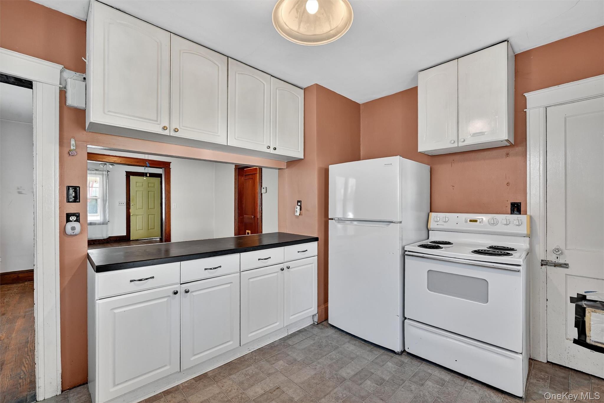 17 Nott Place, Newburgh, NY 12550