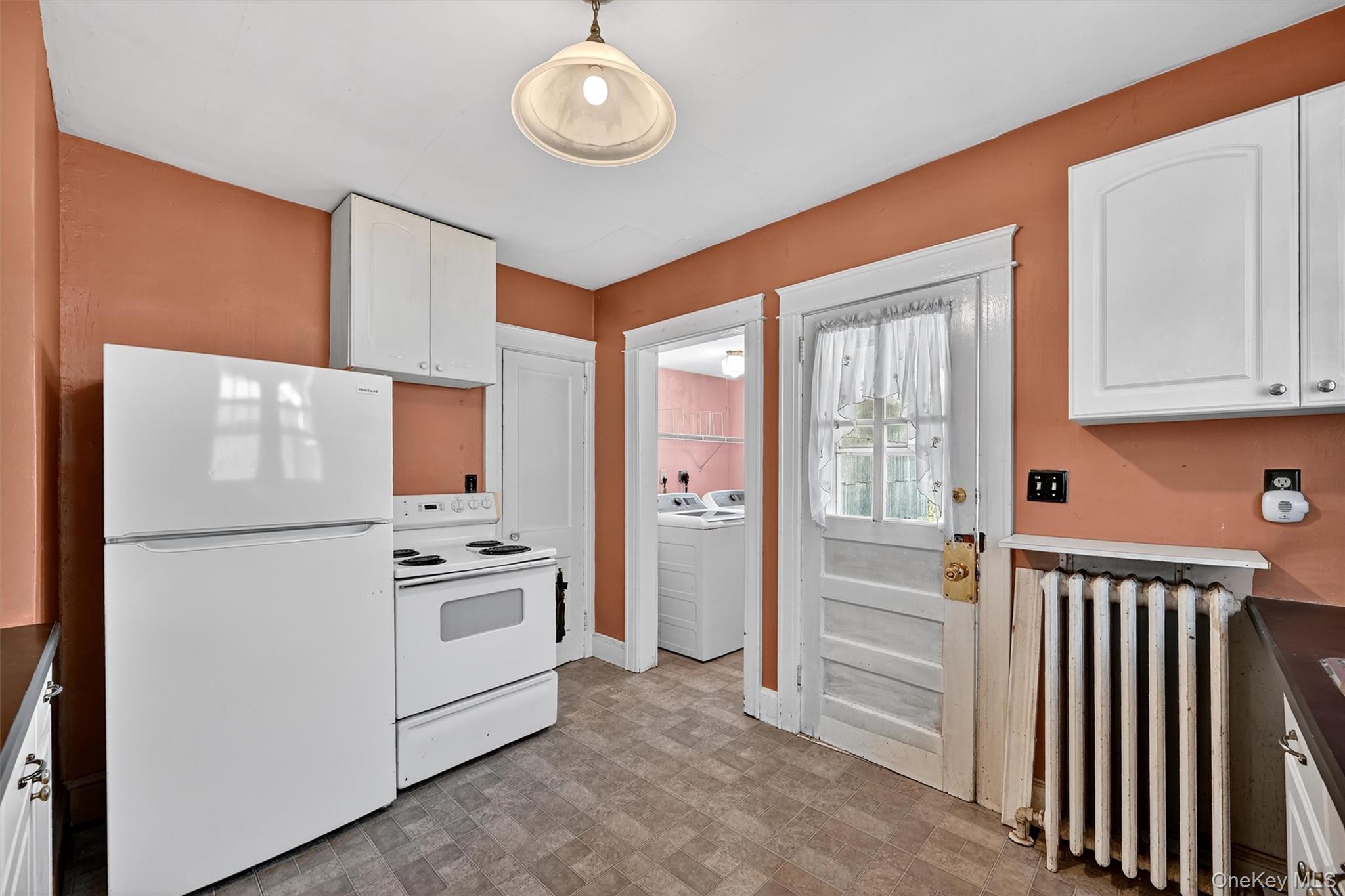 17 Nott Place, Newburgh, NY 12550