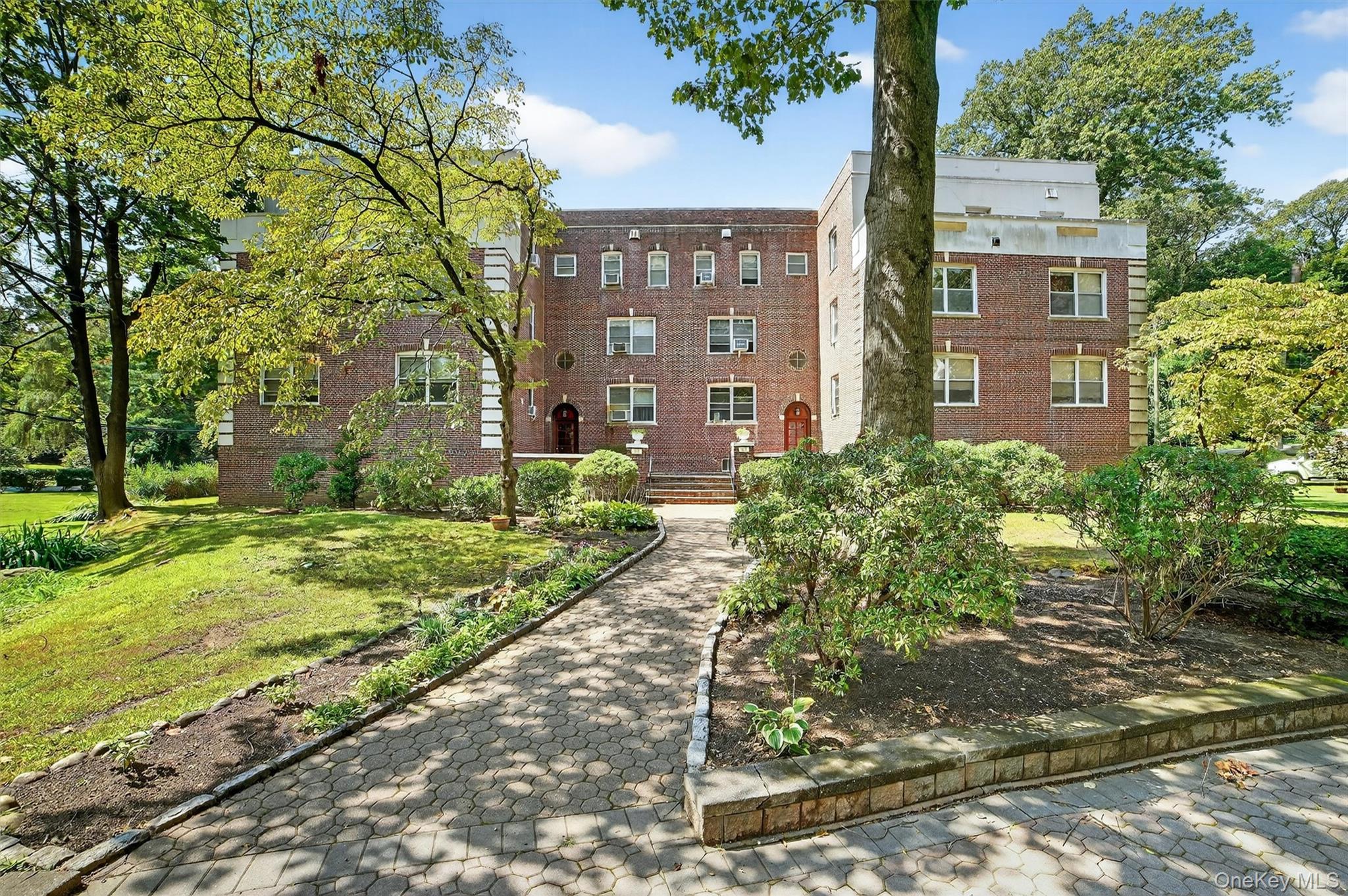 15 Sunnybrook Road # 2A, Bronxville, NY 10708