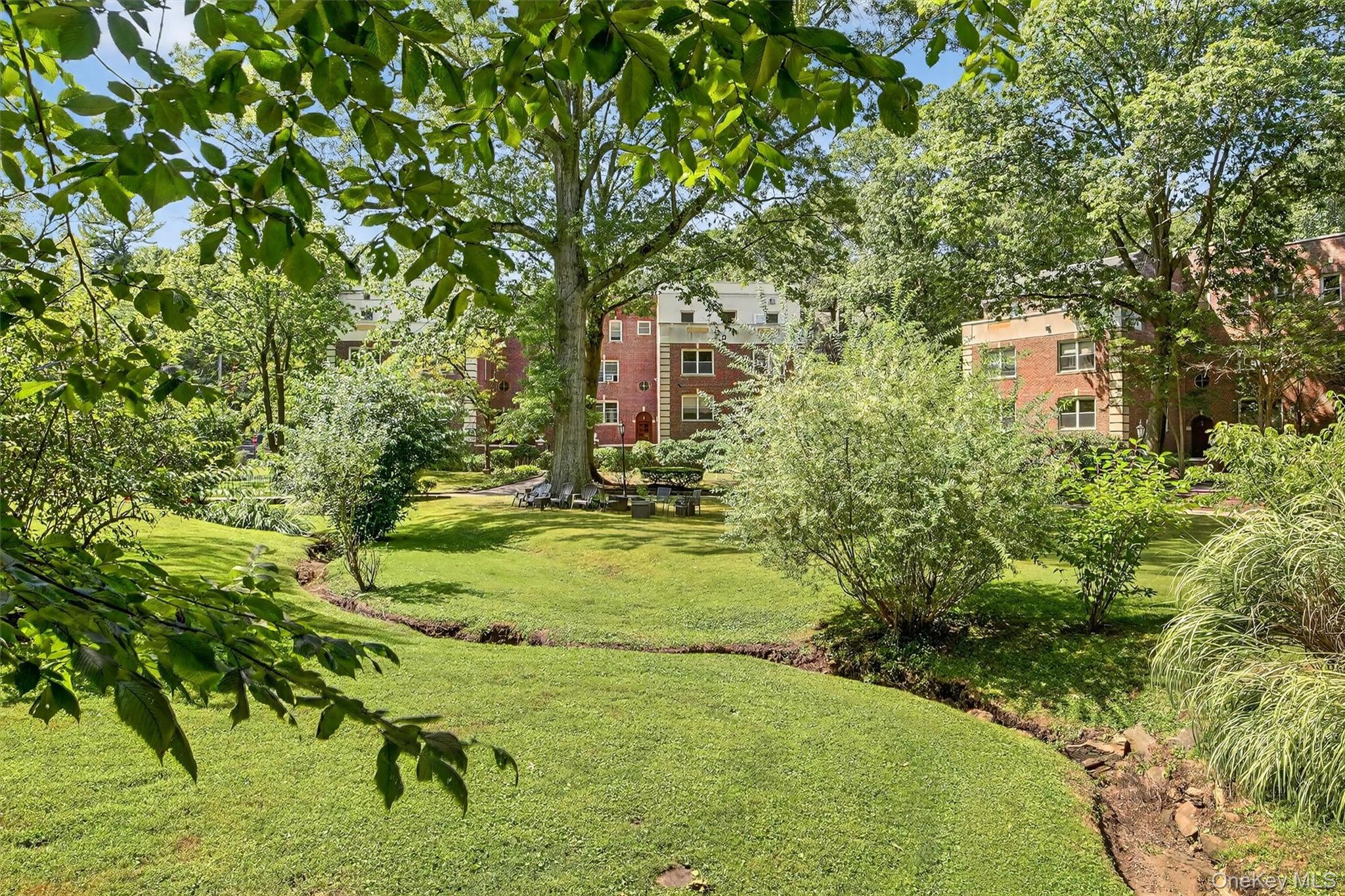 15 Sunnybrook Road # 2A, Bronxville, NY 10708