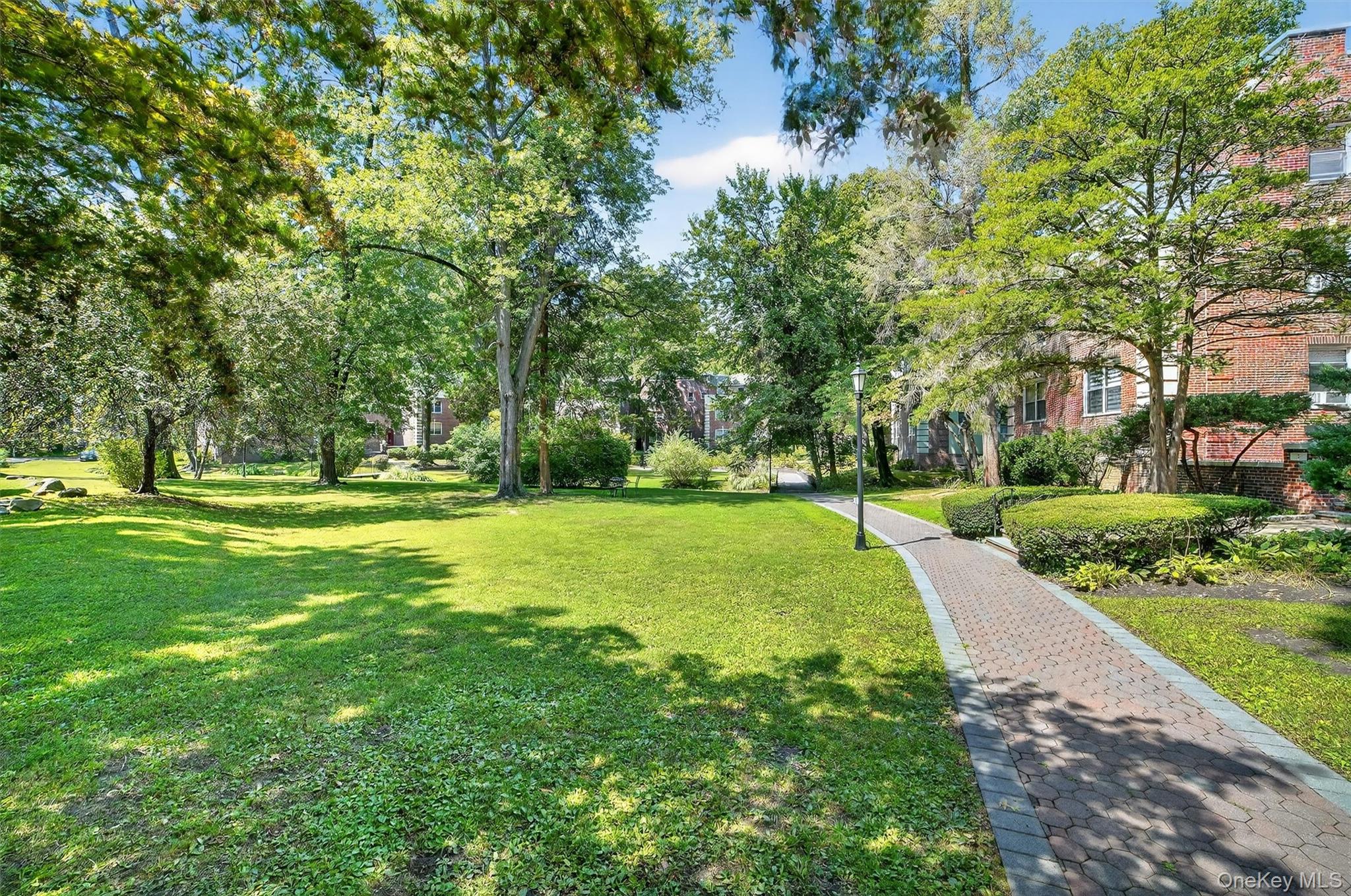 15 Sunnybrook Road # 2A, Bronxville, NY 10708