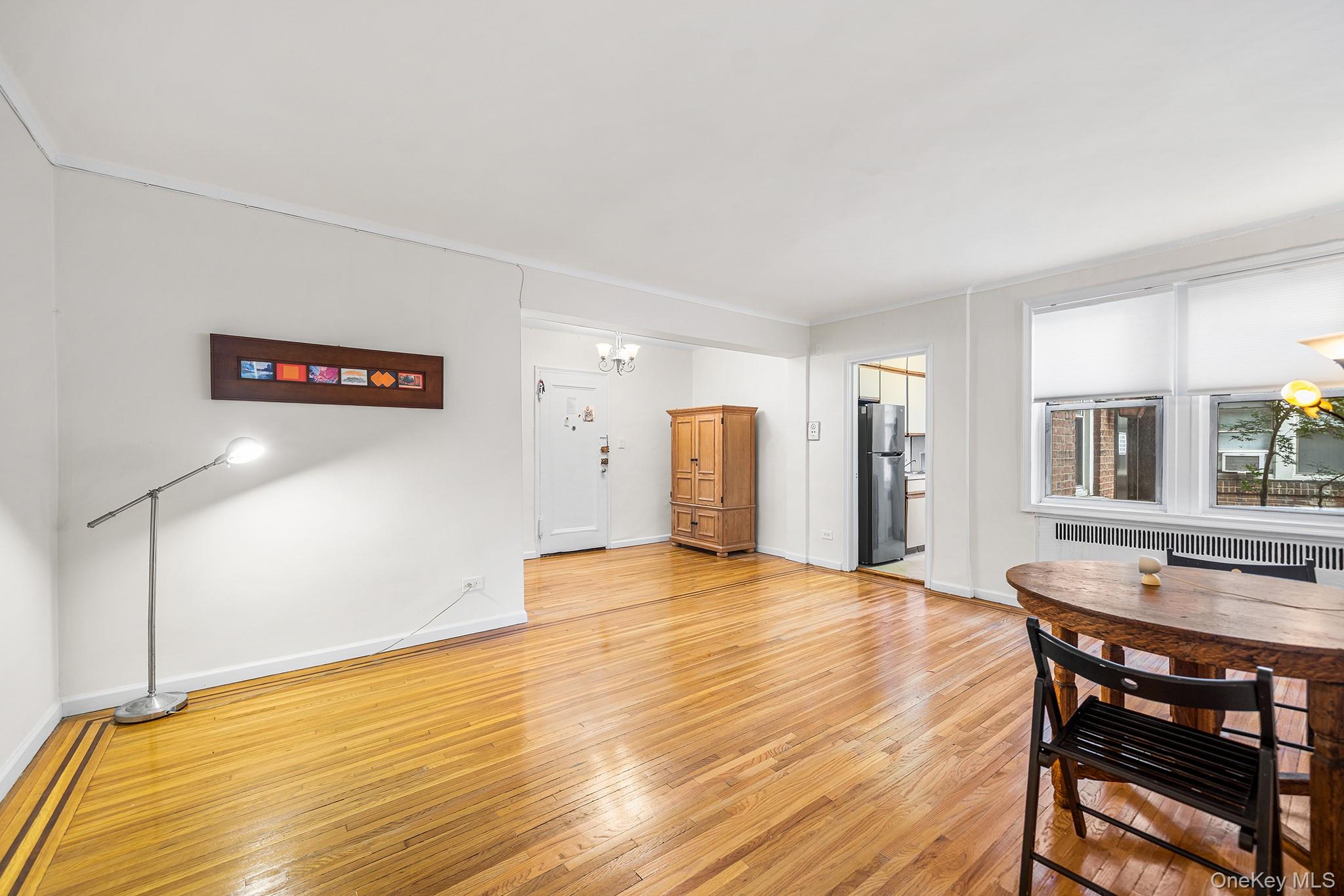 65-74 Saunders Street # 1F, Rego Park, NY 11374