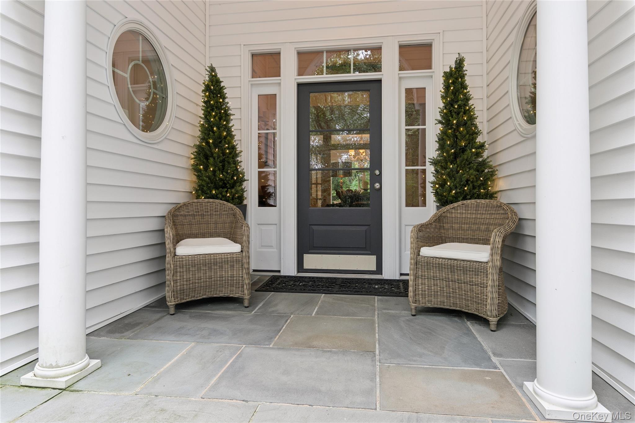 38 W Meadow Road, Setauket, NY 11733