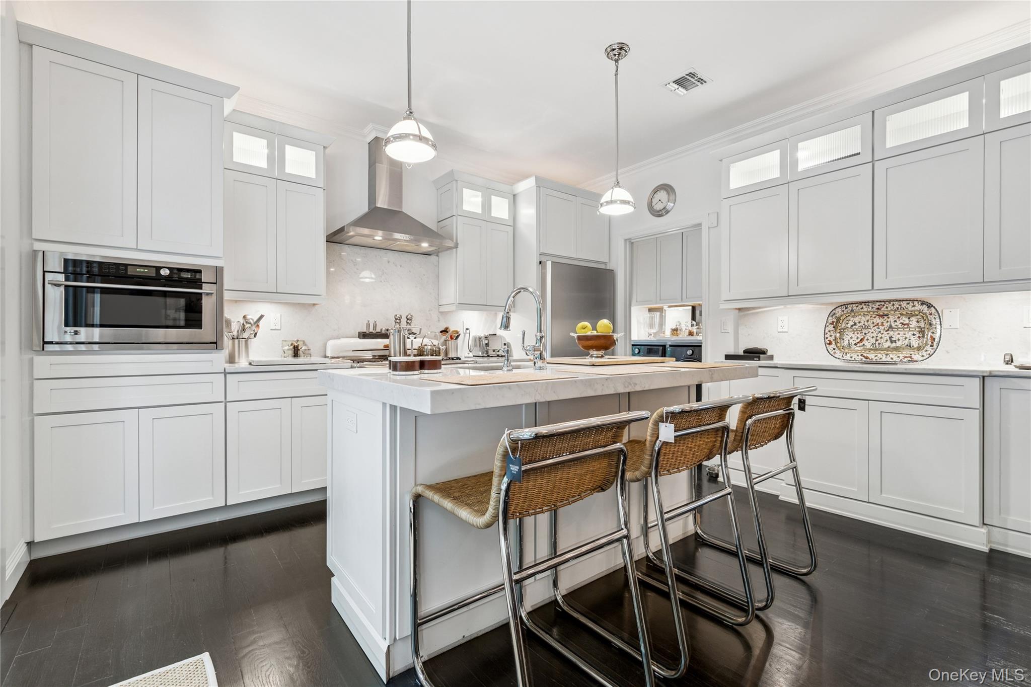 38 W Meadow Road, Setauket, NY 11733