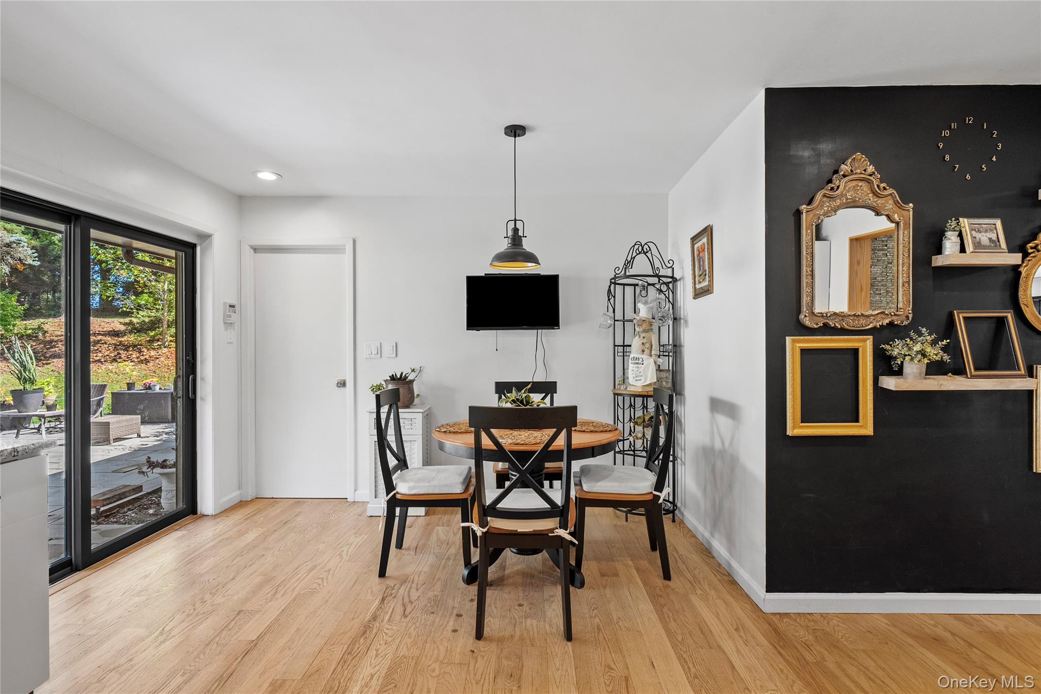 55 Rolling Hill Lane, Old Westbury, NY 11568