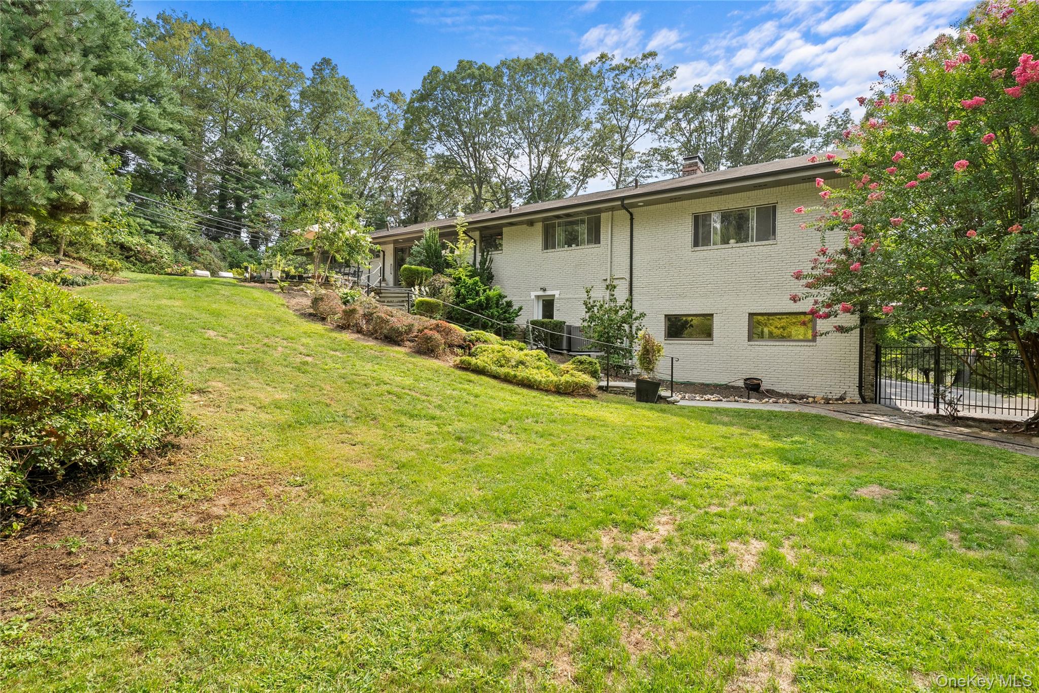 55 Rolling Hill Lane, Old Westbury, NY 11568