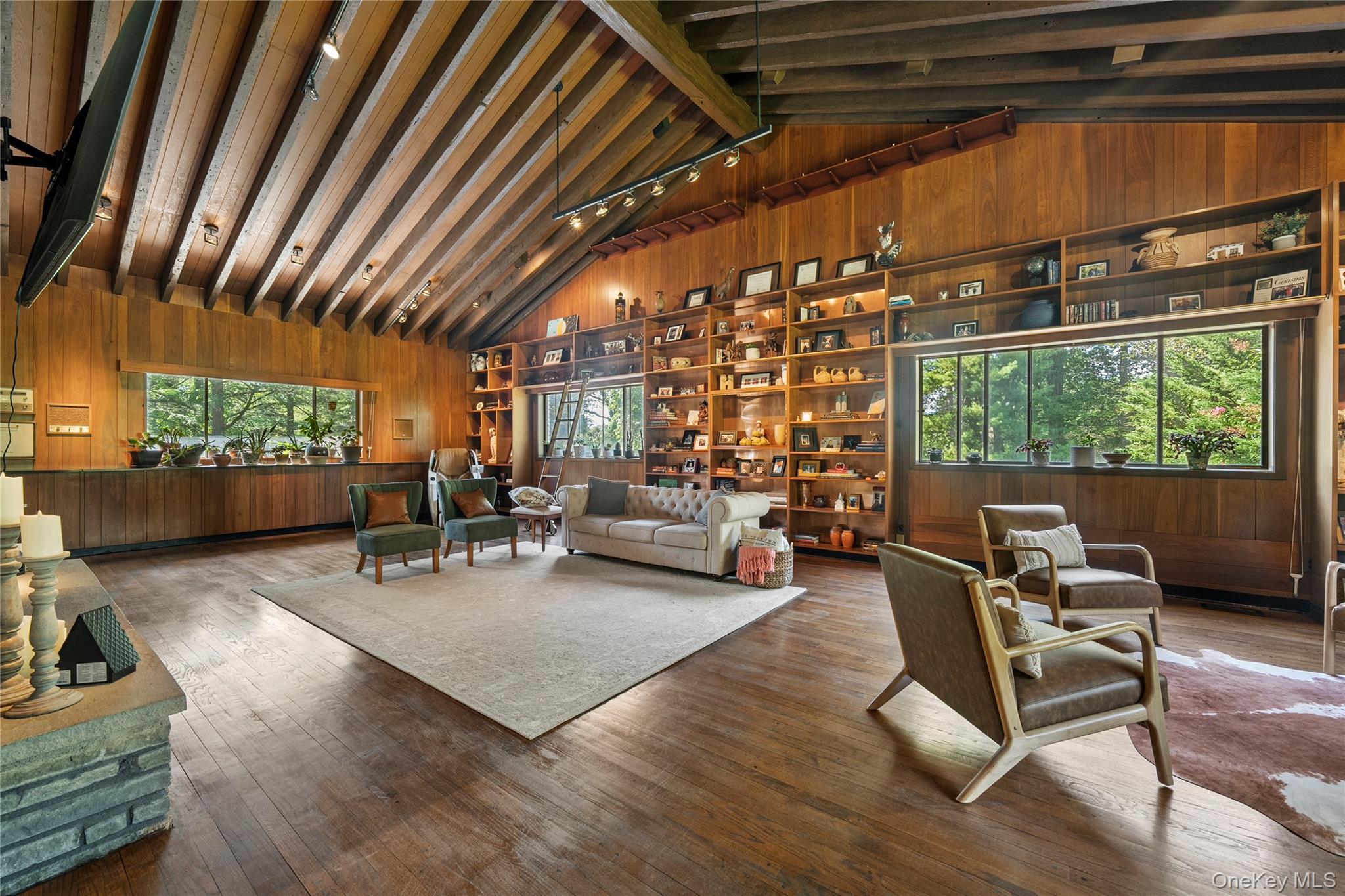 55 Rolling Hill Lane, Old Westbury, NY 11568