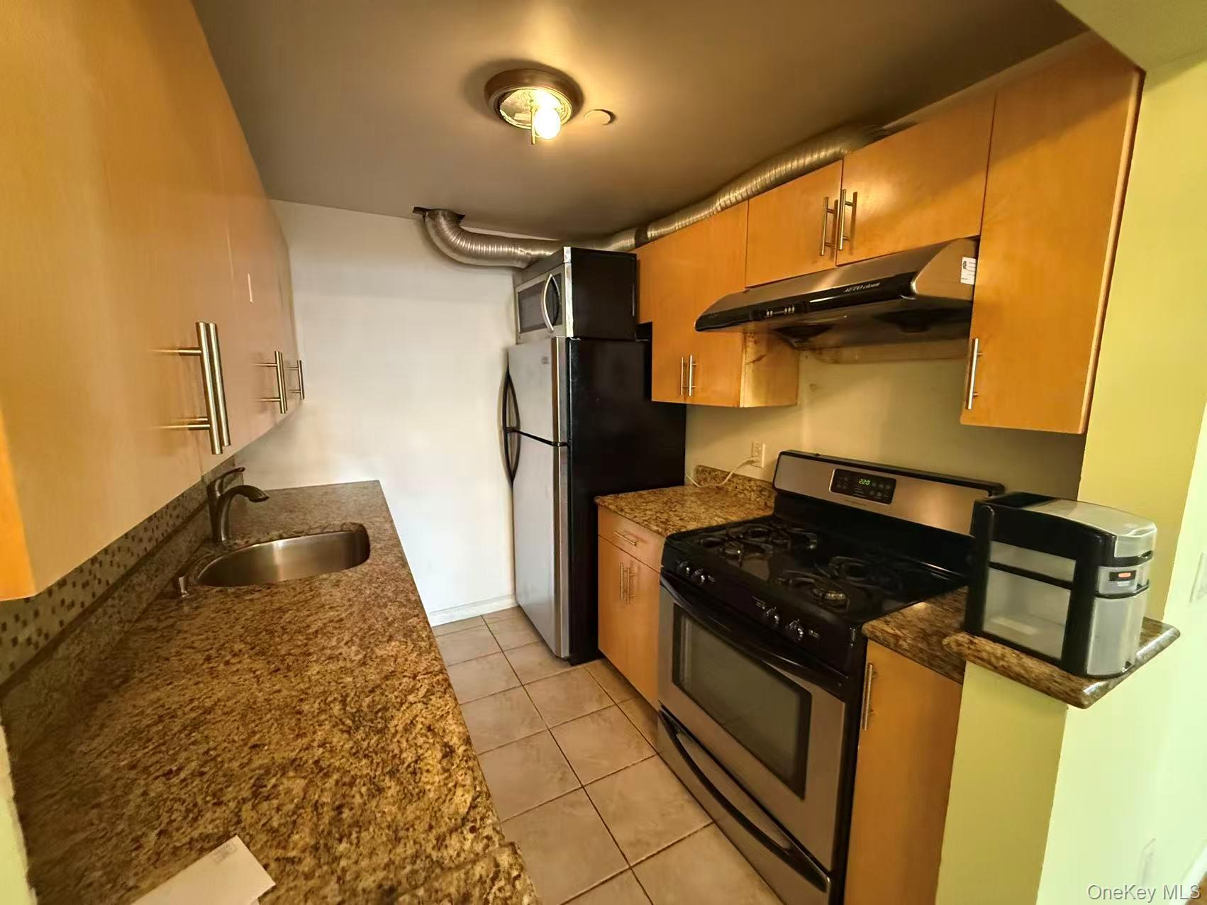 339 Ave P # 2B, Brooklyn, NY 11204