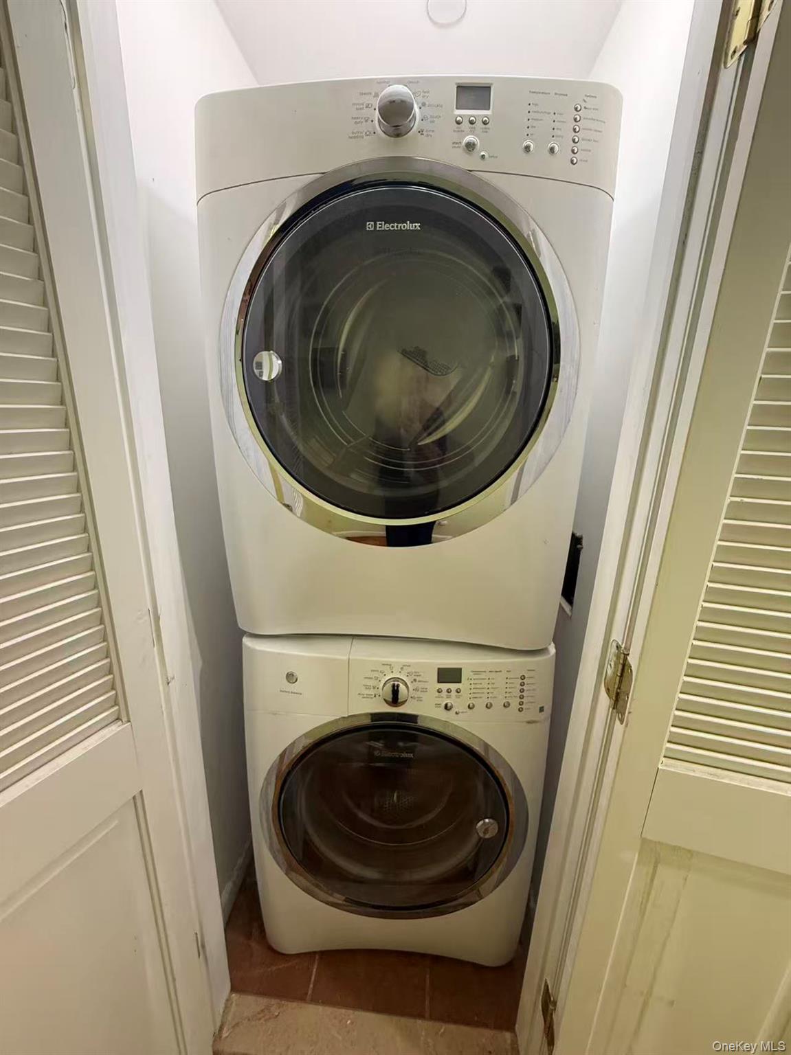 339 Ave P # 2B, Brooklyn, NY 11204