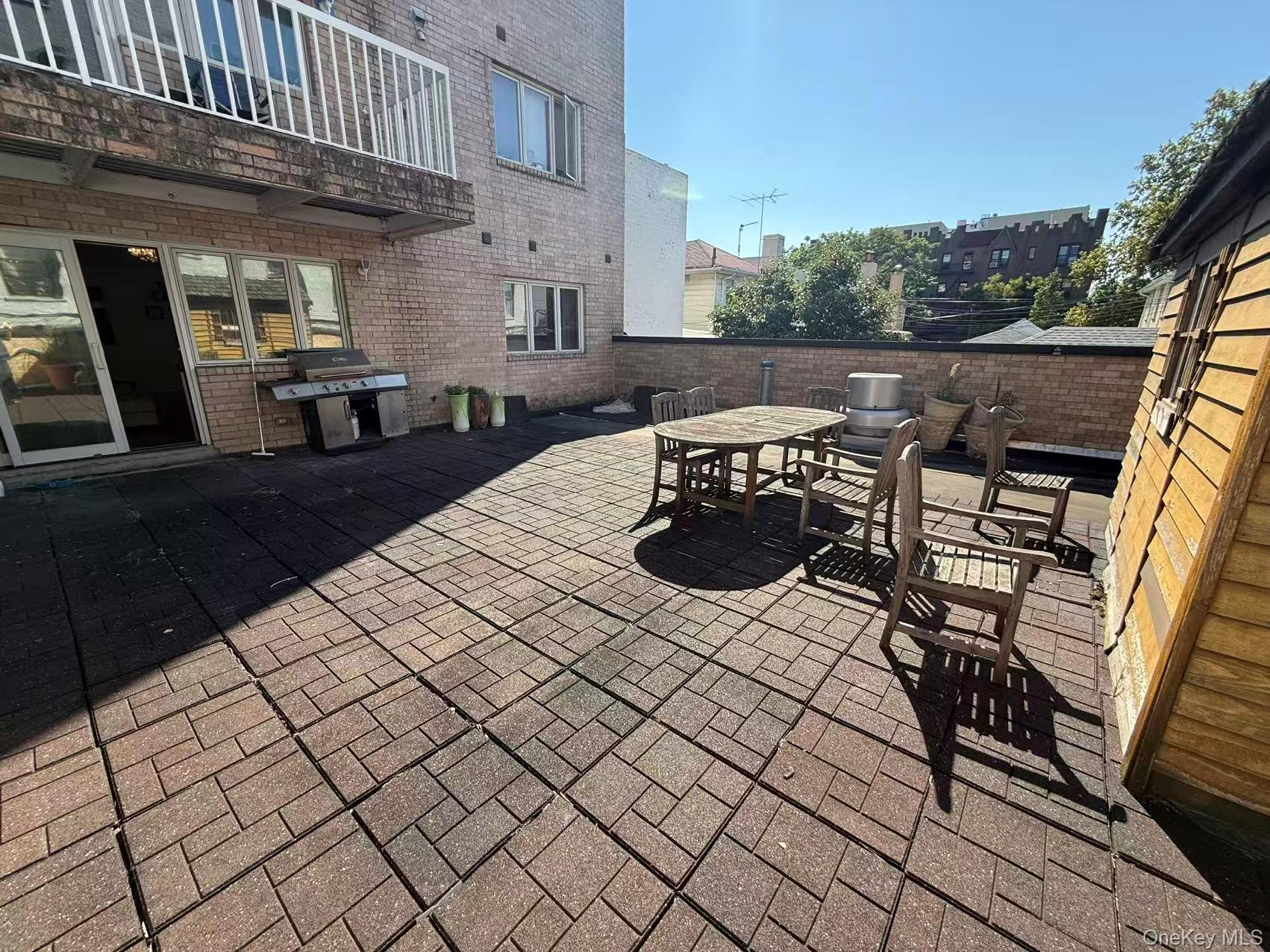 339 Ave P # 2B, Brooklyn, NY 11204