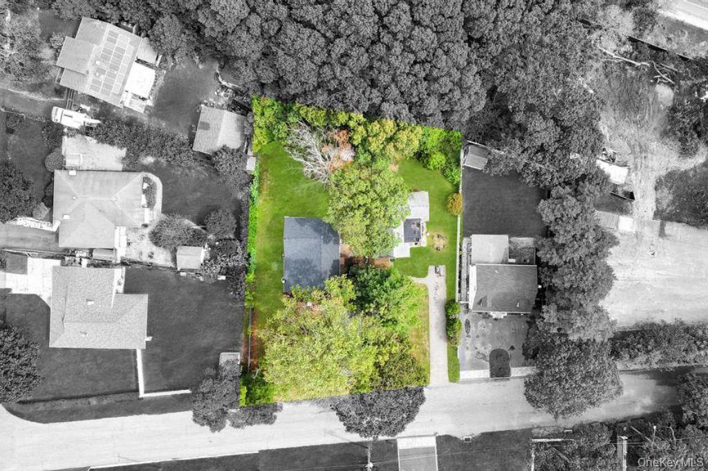 247 Hawthorne Street, Mastic Beach, NY 11951