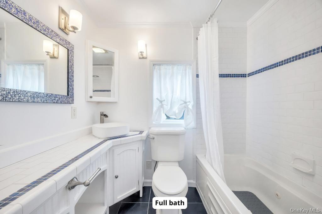 247 Hawthorne Street, Mastic Beach, NY 11951