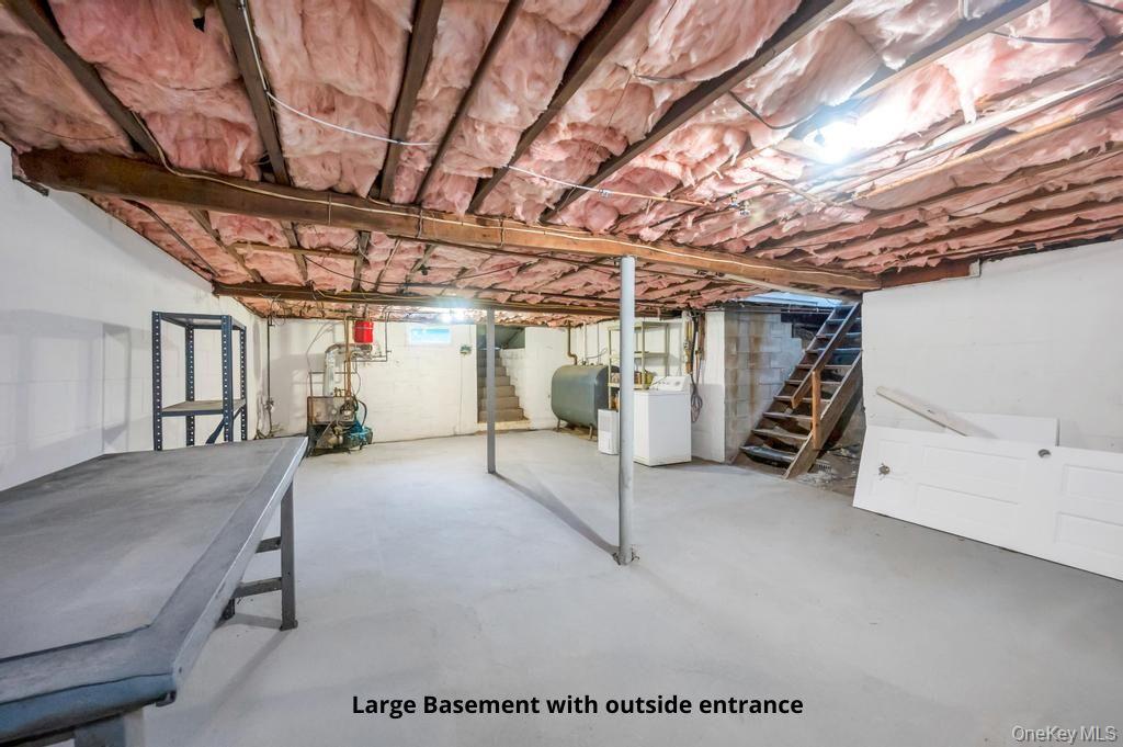 247 Hawthorne Street, Mastic Beach, NY 11951