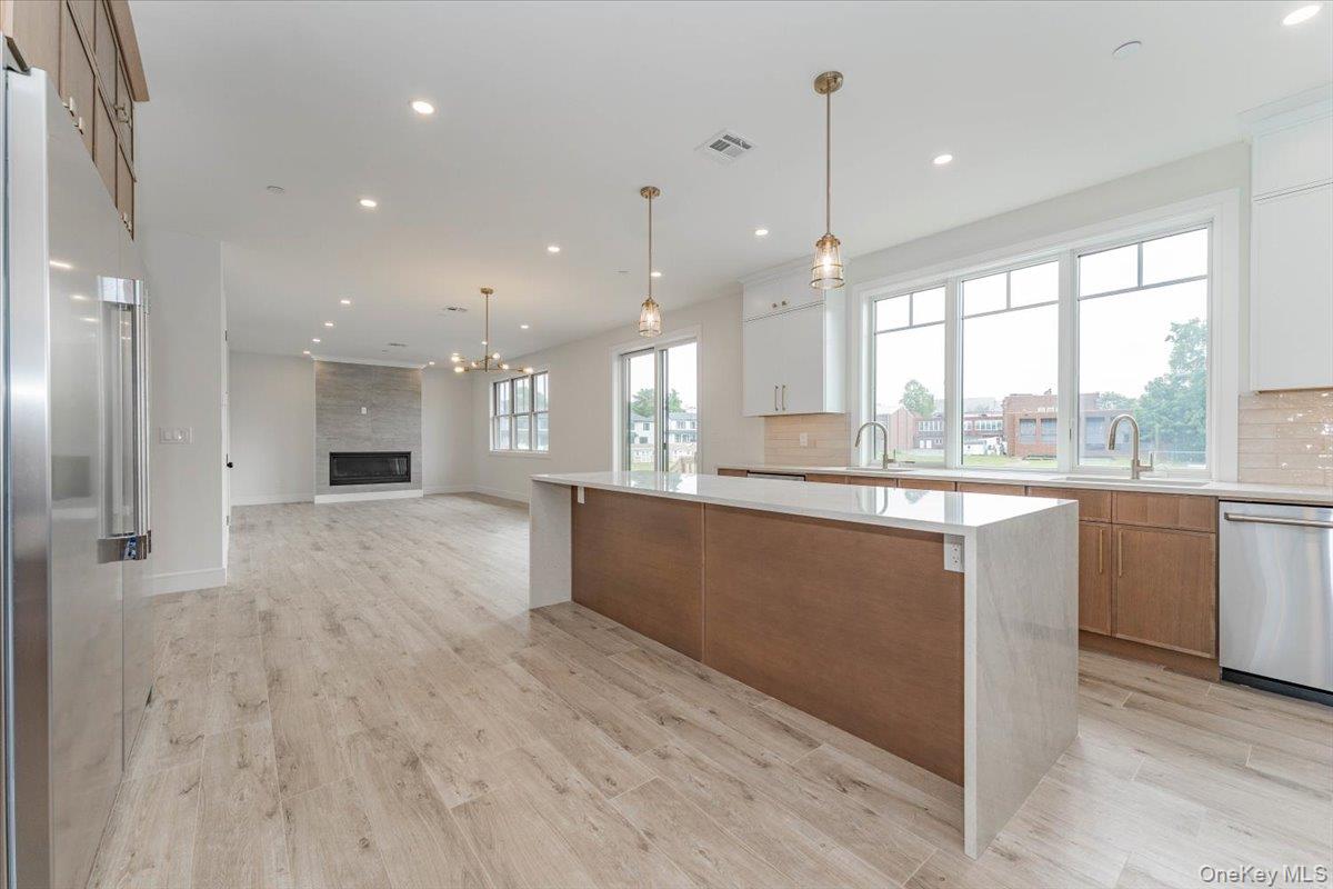 917 Greenfield Road, Woodmere, NY 11598