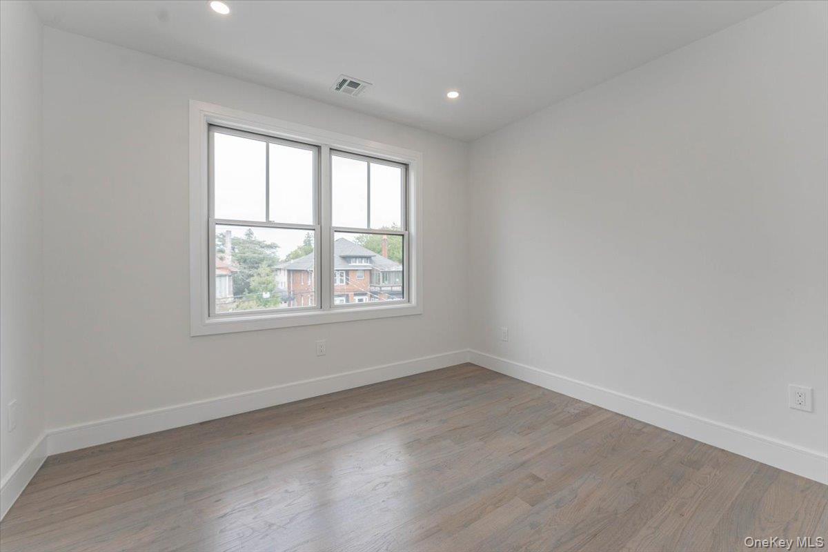 917 Greenfield Road, Woodmere, NY 11598